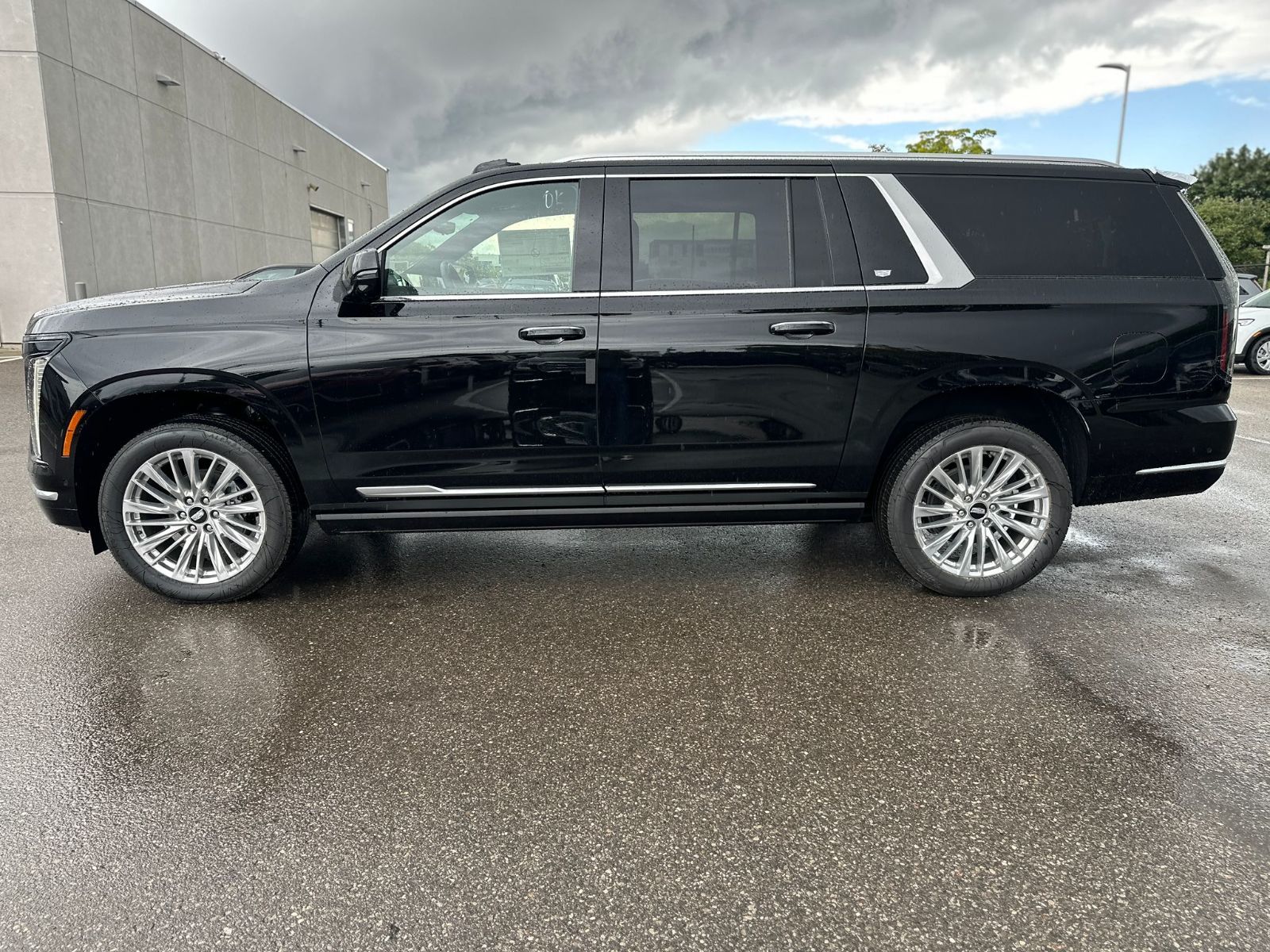 2025 Cadillac ESCALADE ESV