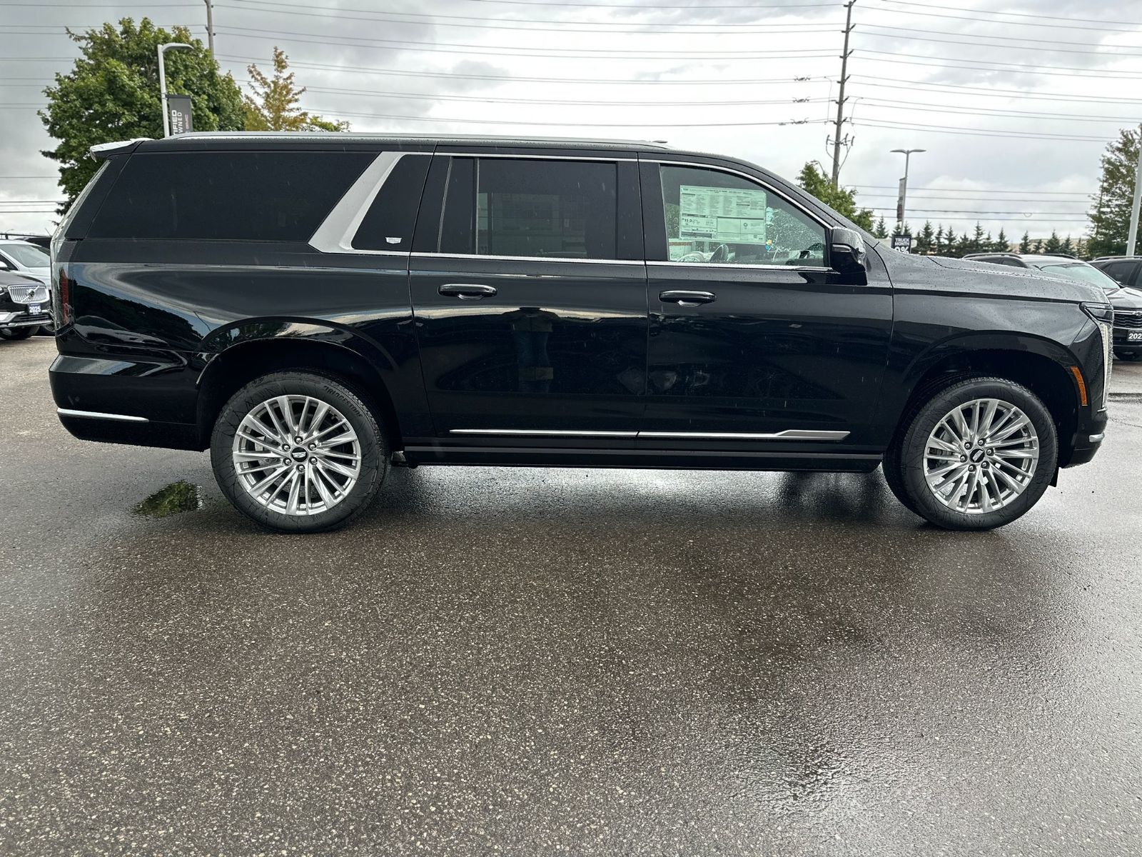 2025 Cadillac ESCALADE ESV