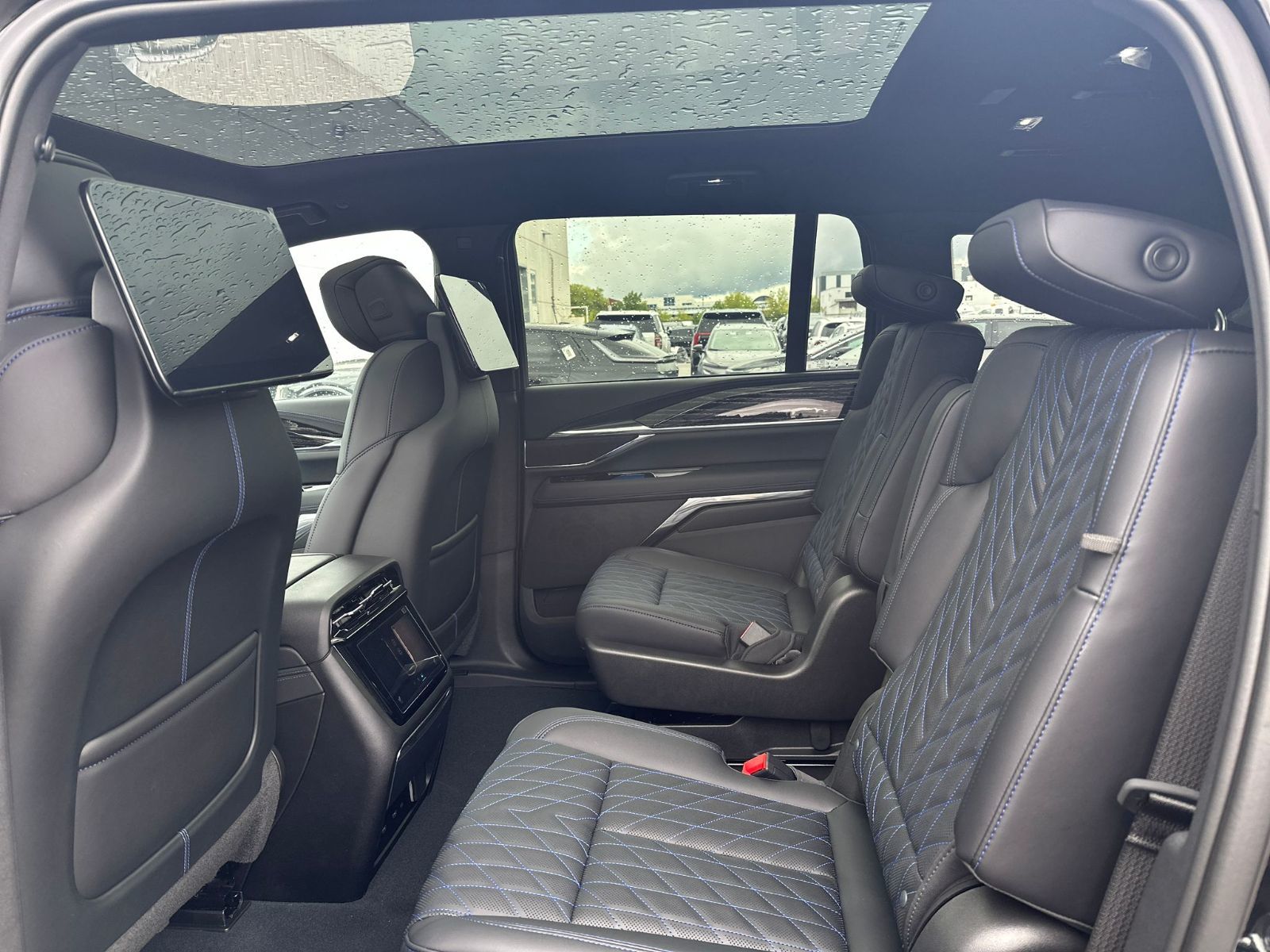 2025 Cadillac ESCALADE IQ