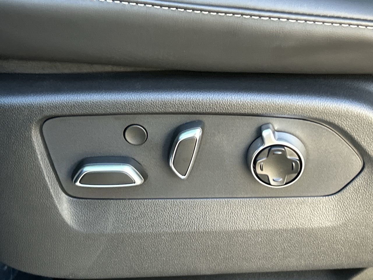 2024 Cadillac Escalade in Brampton, Ontario