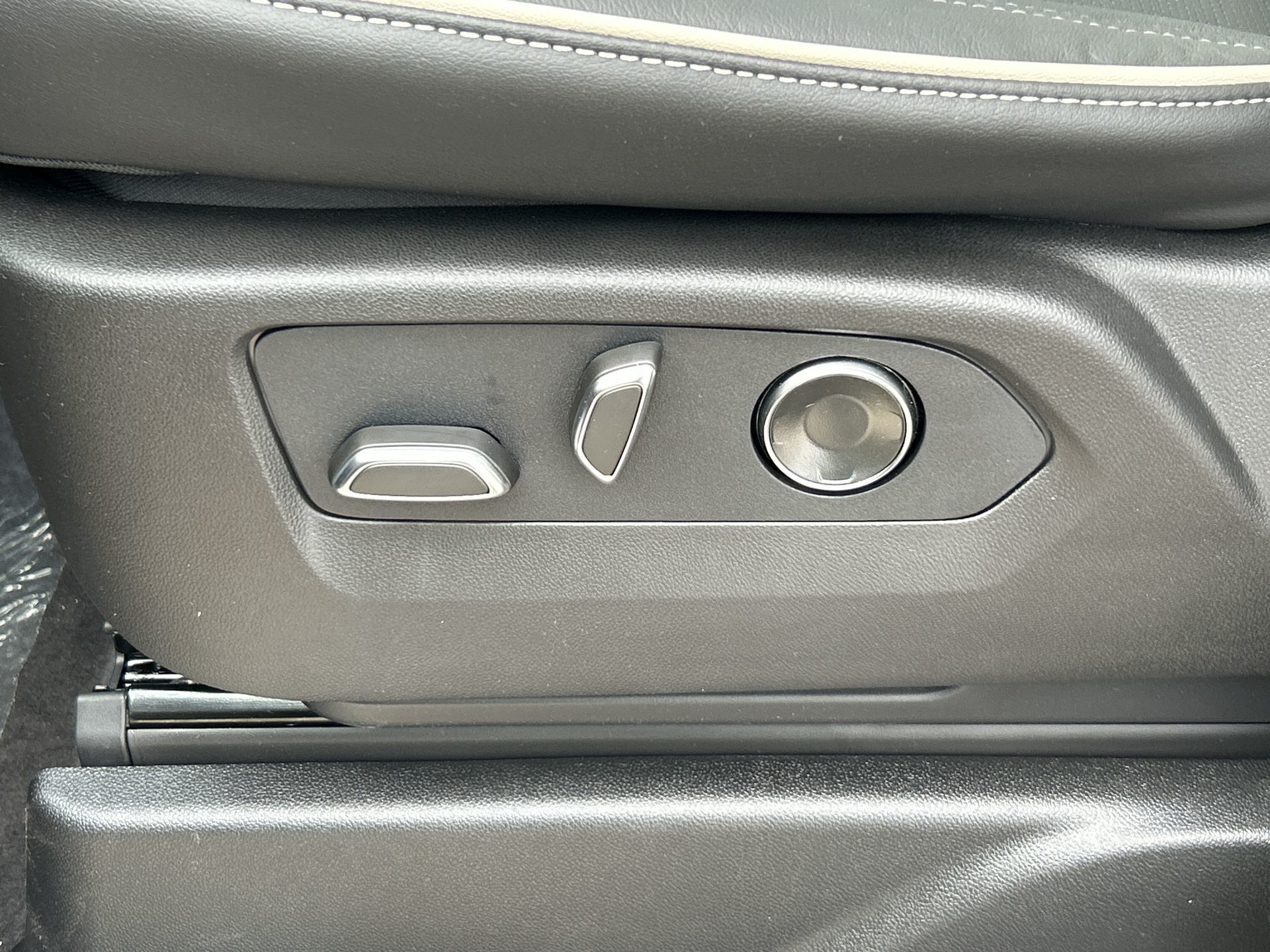 2026 Cadillac ESCALADE