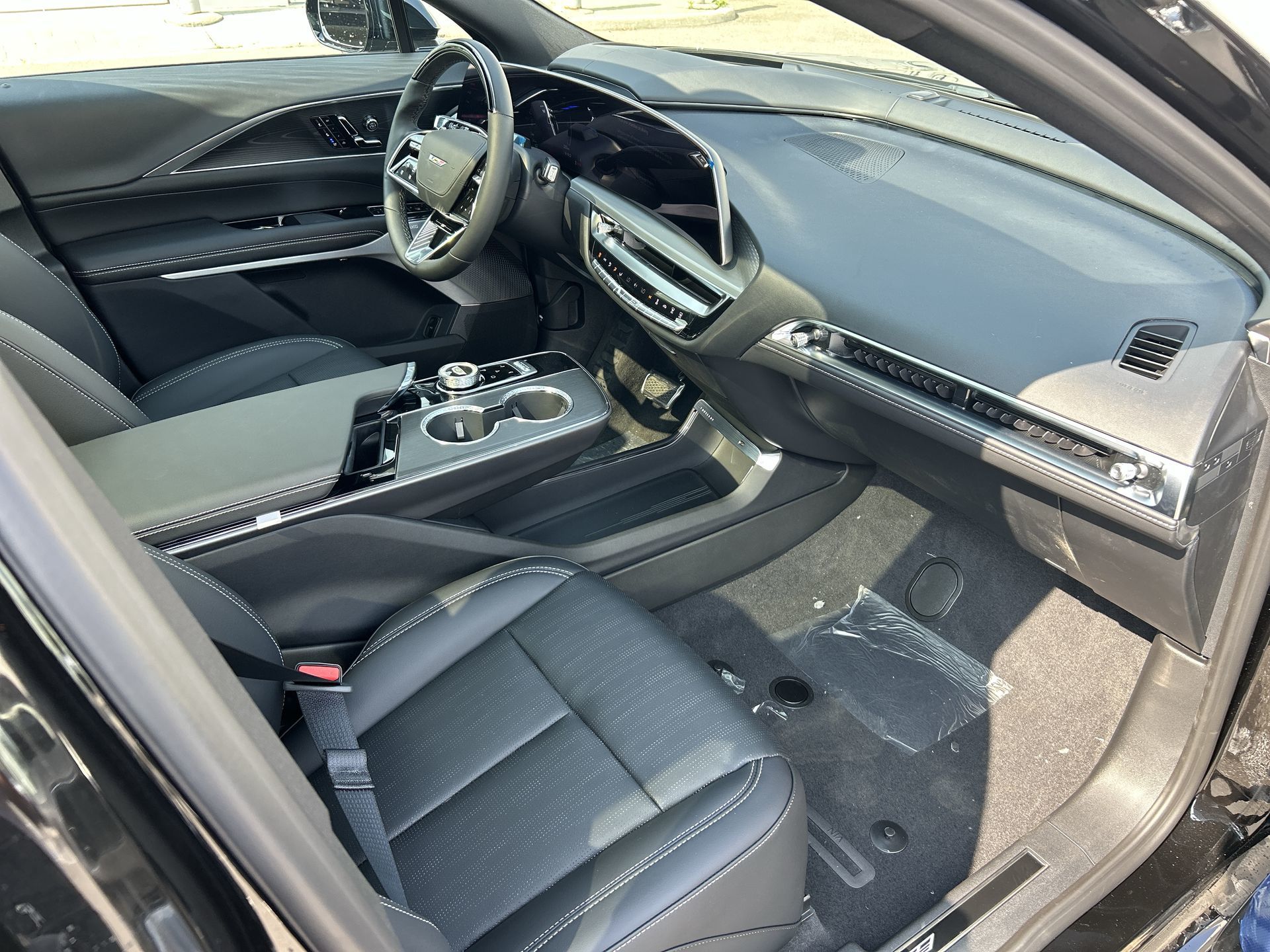 2026 Cadillac LYRIQ-V