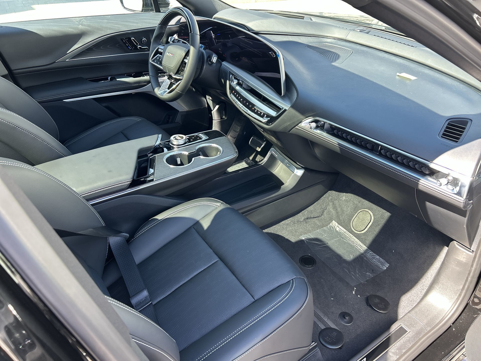 2026 Cadillac LYRIQ-V