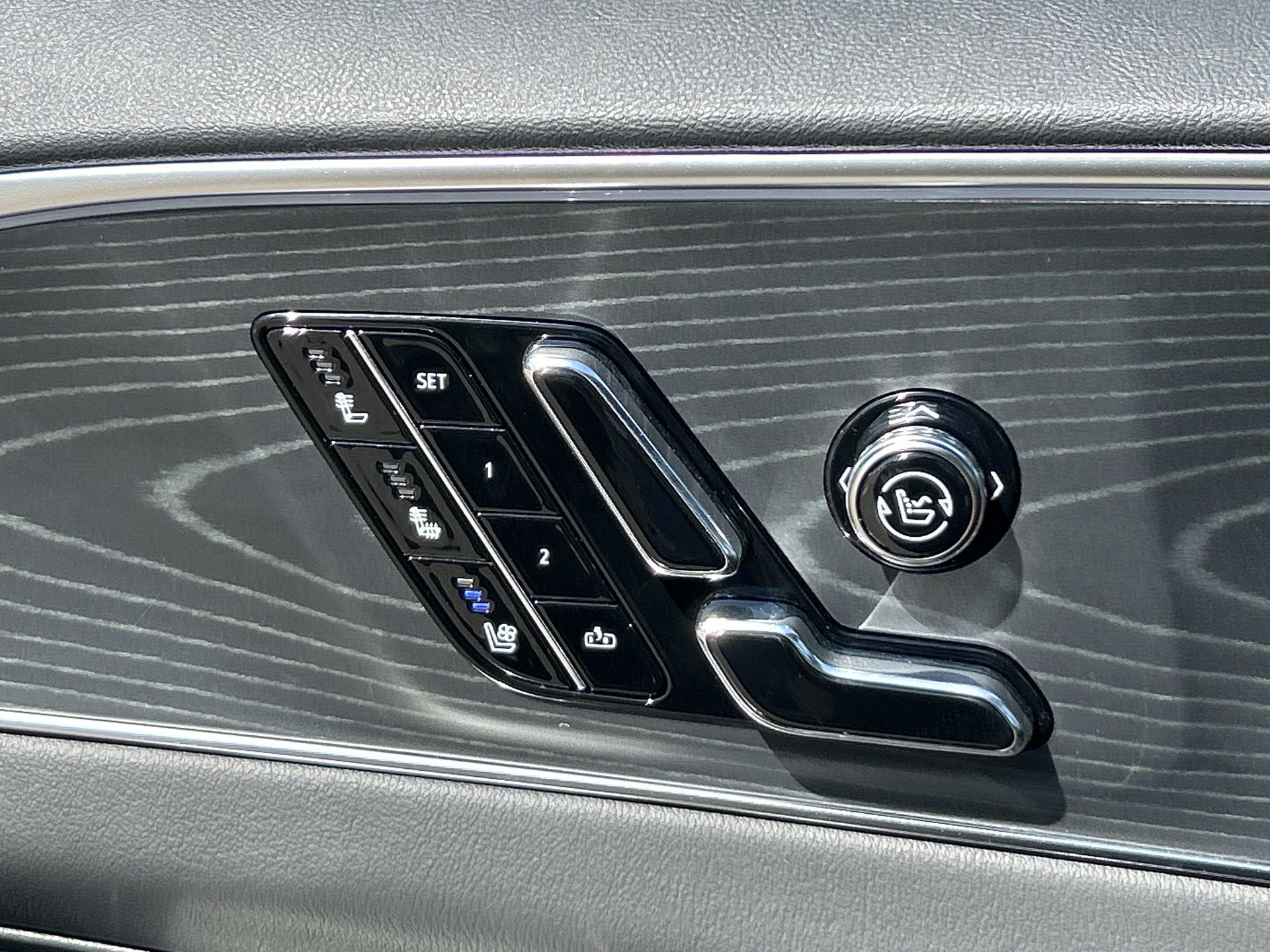 2026 Cadillac LYRIQ-V