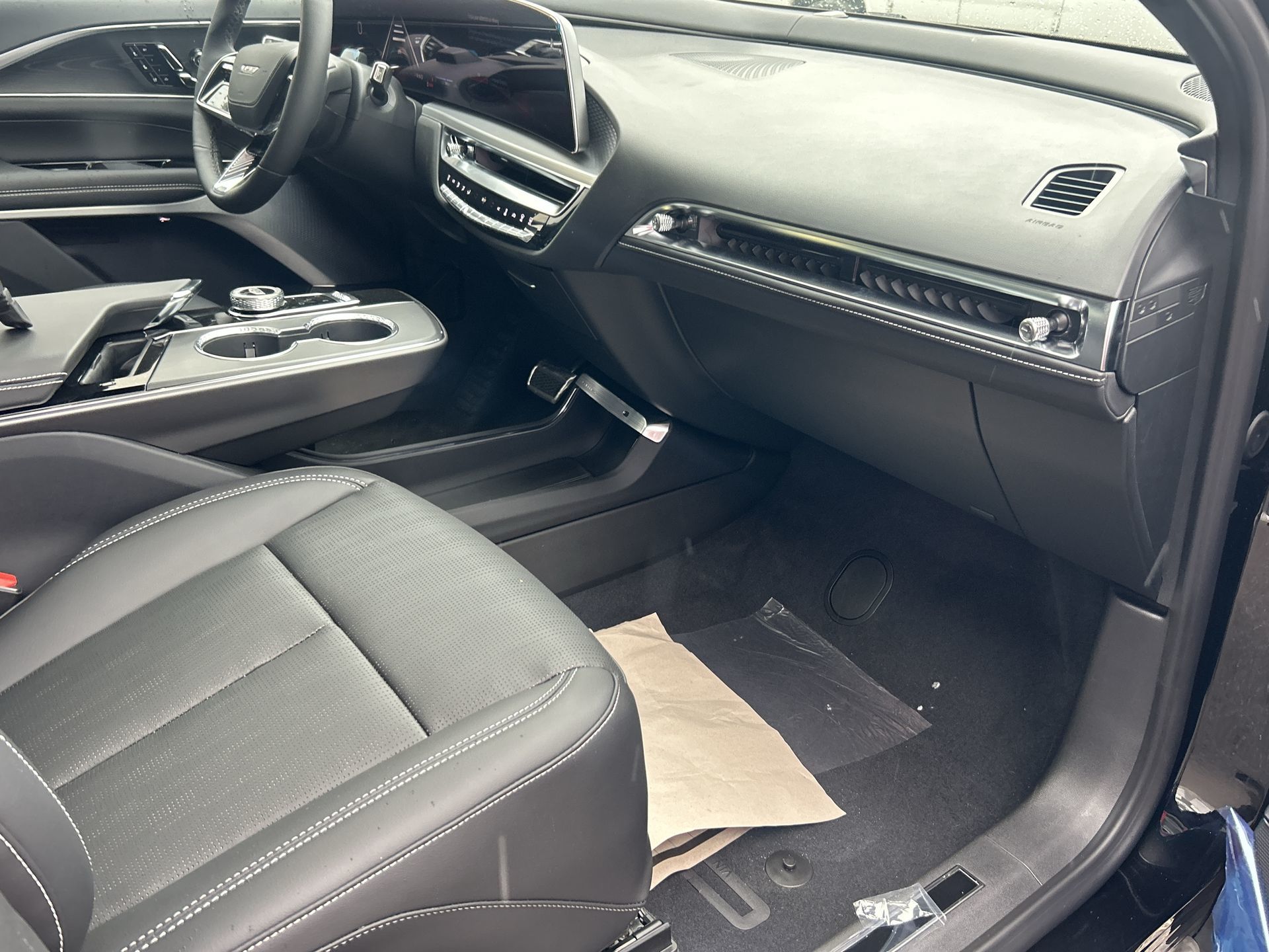 2026 Cadillac LYRIQ-V