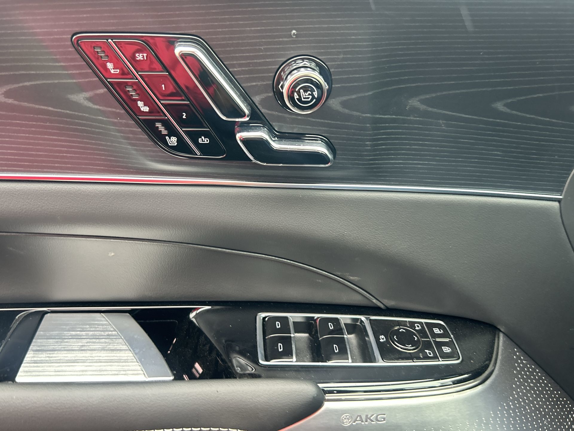 2026 Cadillac LYRIQ-V