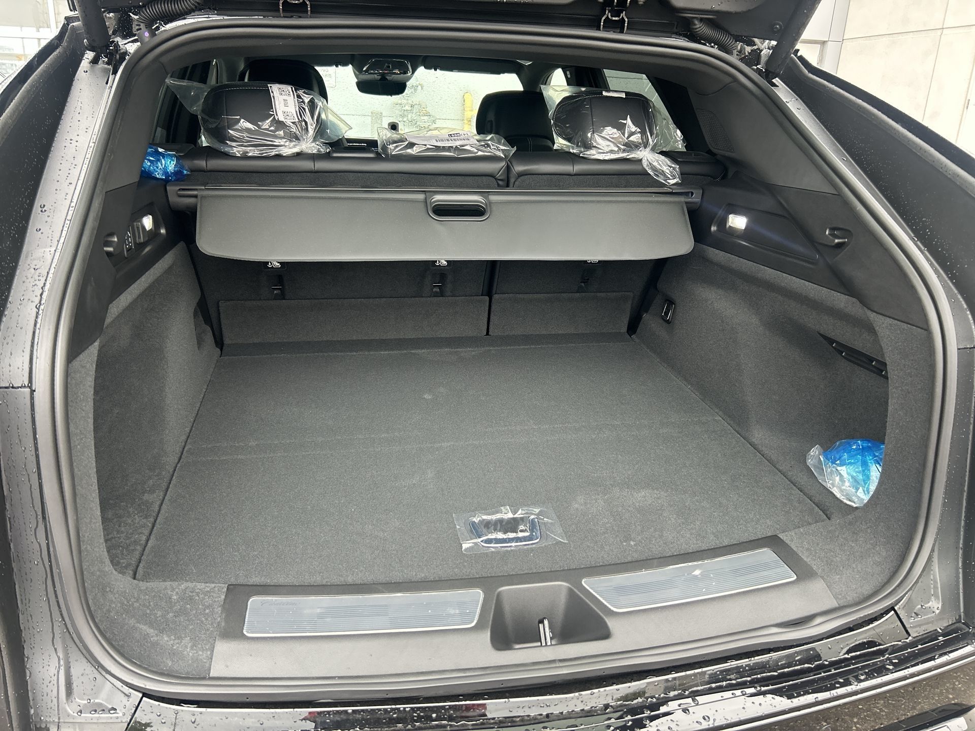 2026 Cadillac LYRIQ-V