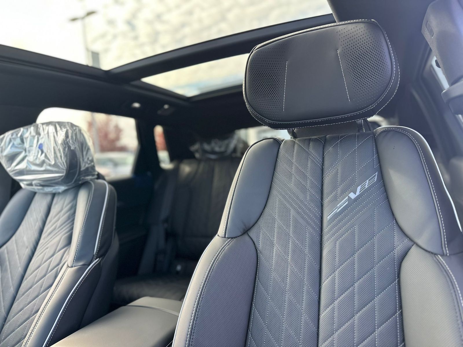 2026 Cadillac LYRIQ-V