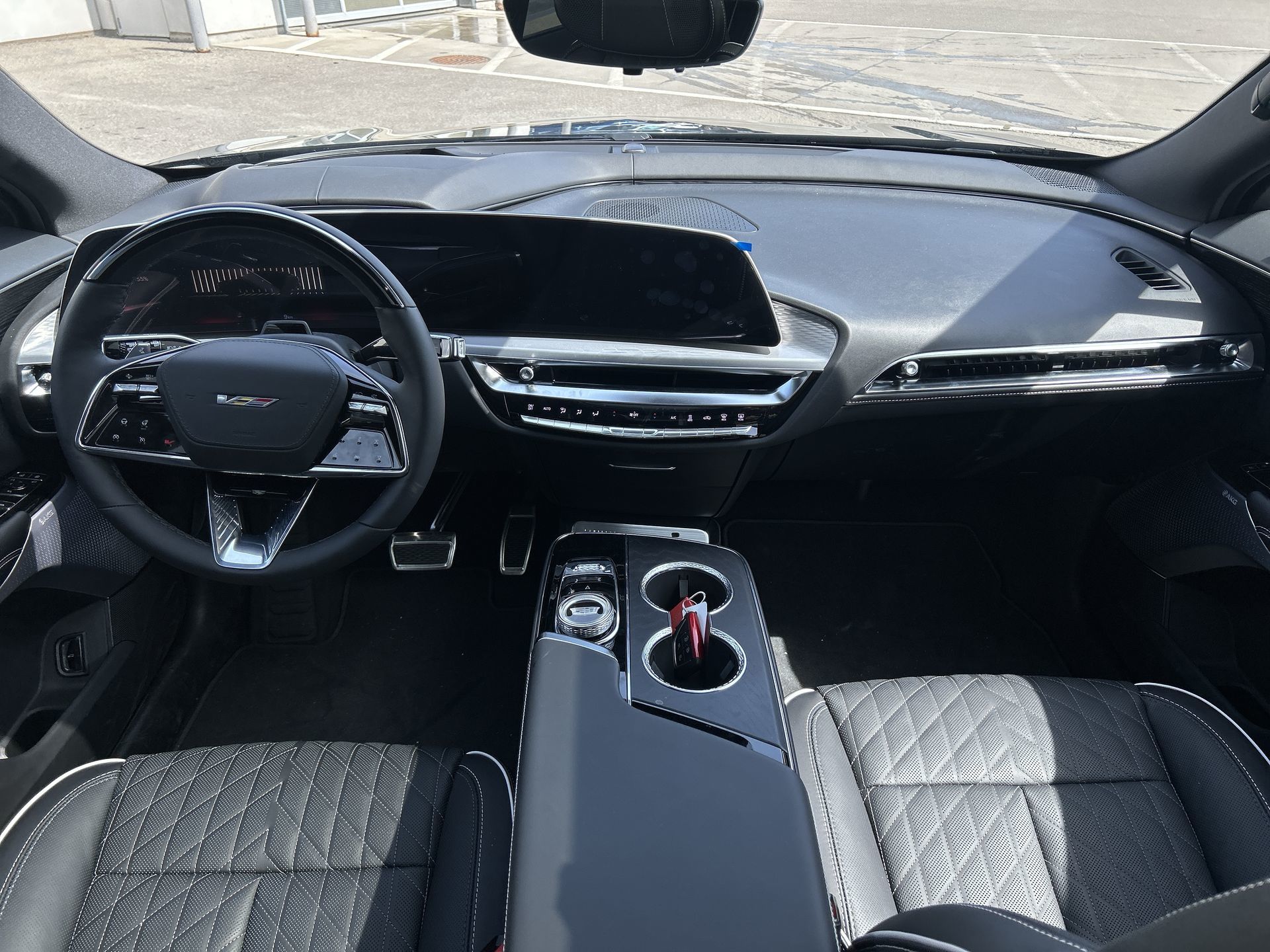 2026 Cadillac Lyriq-V