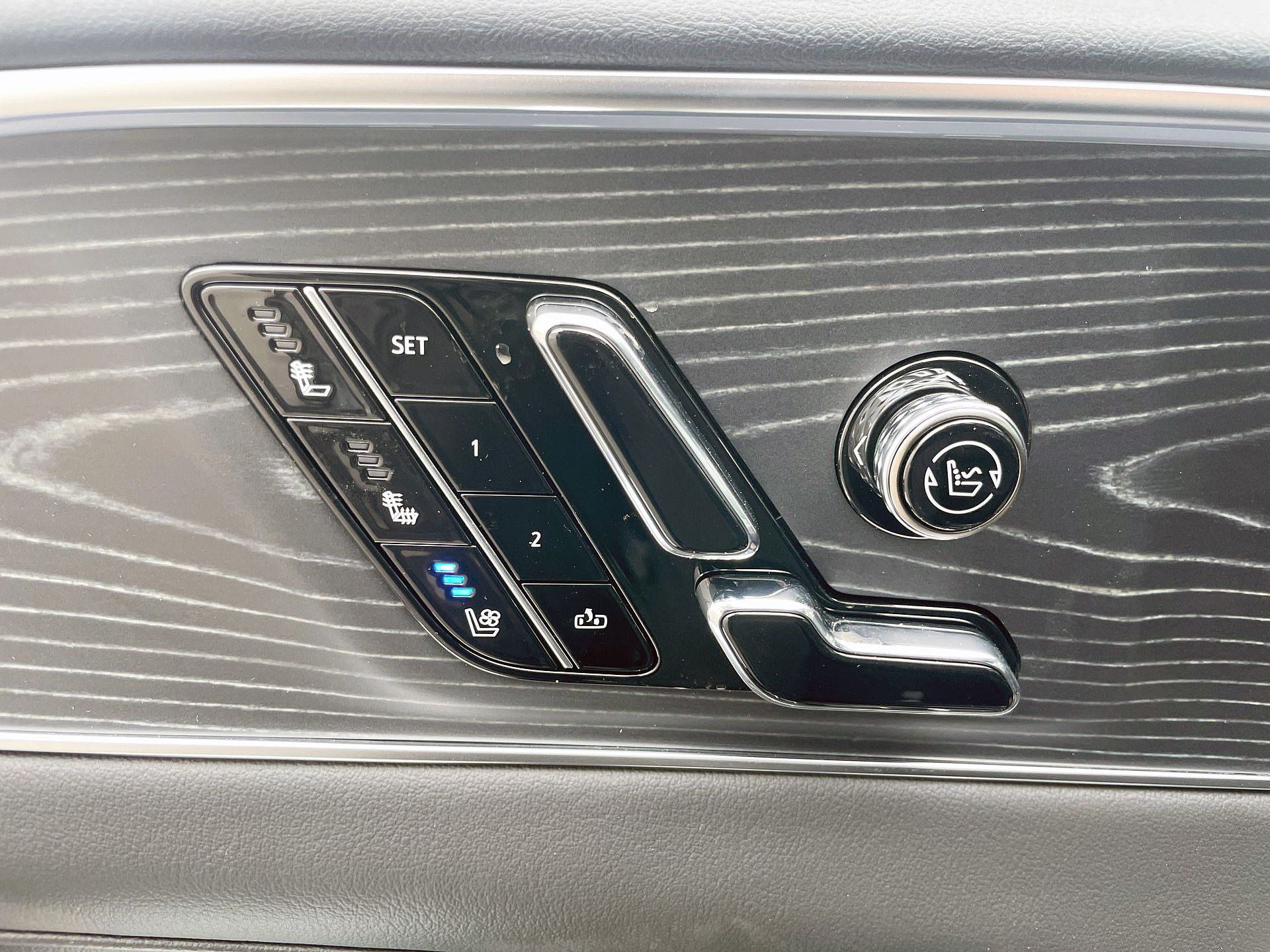 2026 Cadillac LYRIQ-V