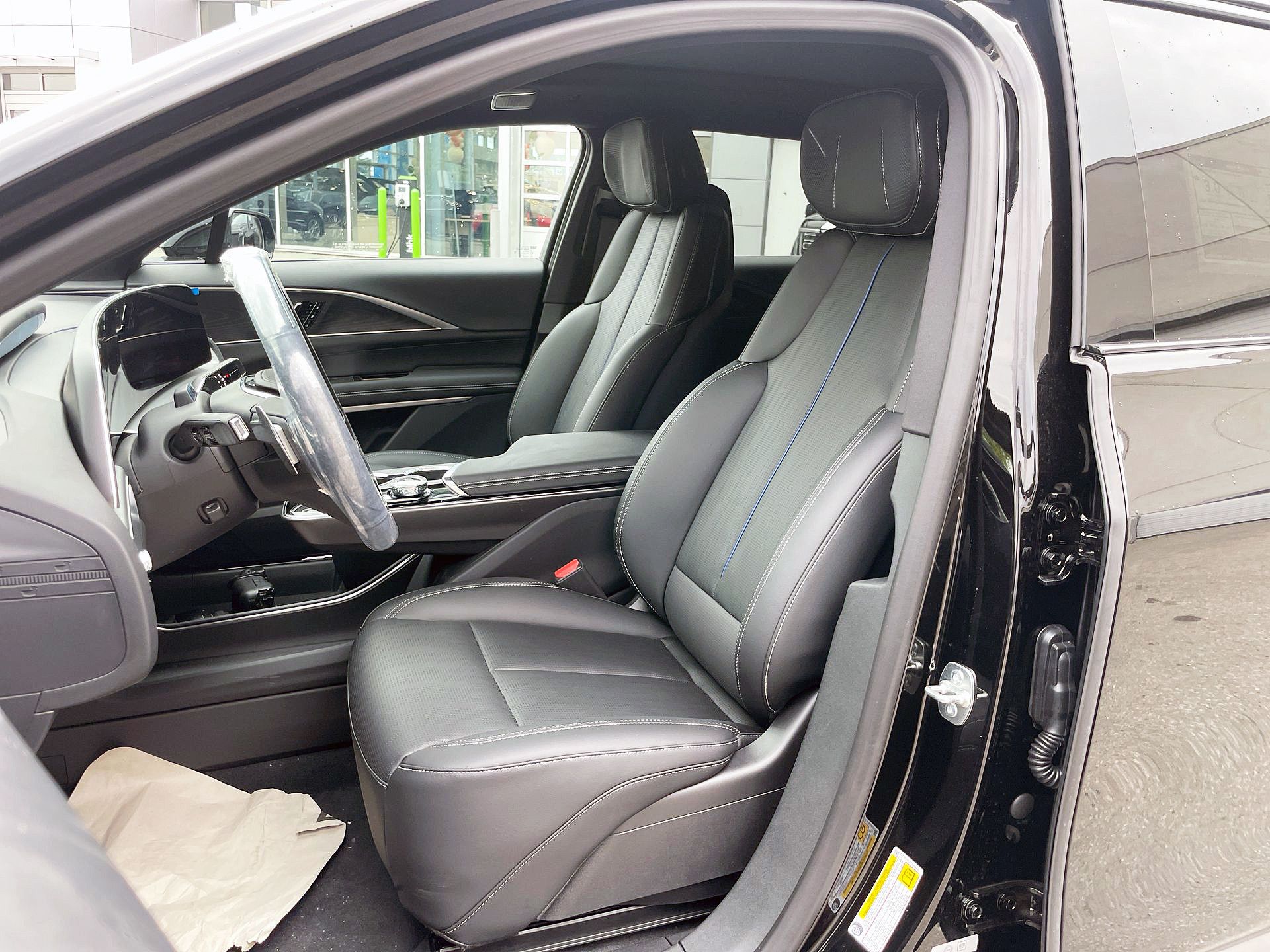 2026 Cadillac LYRIQ-V