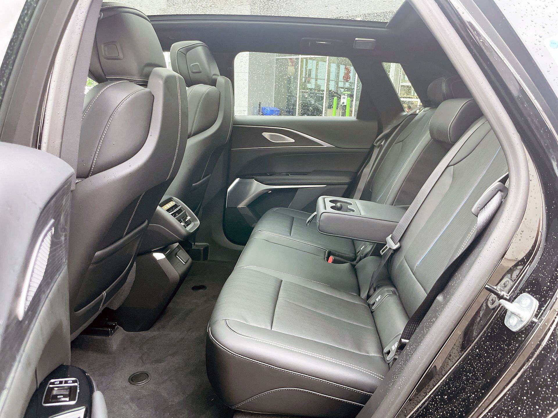 2026 Cadillac LYRIQ-V