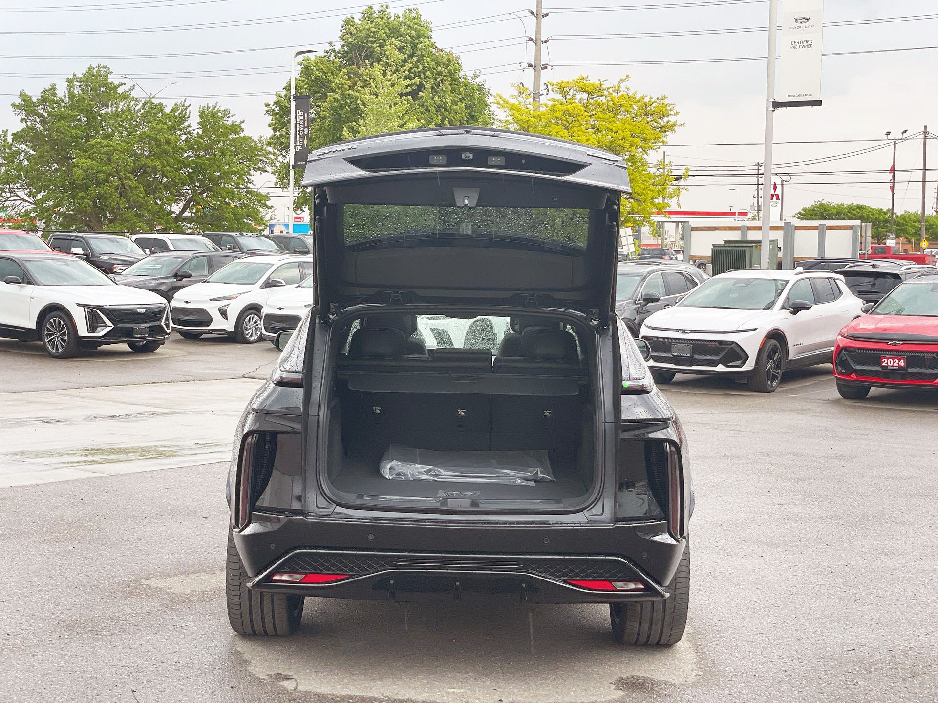 2026 Cadillac LYRIQ-V