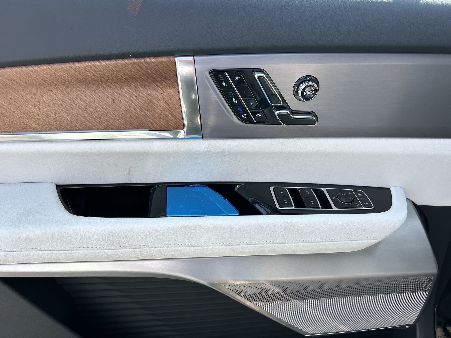 Cadillac VISTIQ  2026 à Brampton, Ontario