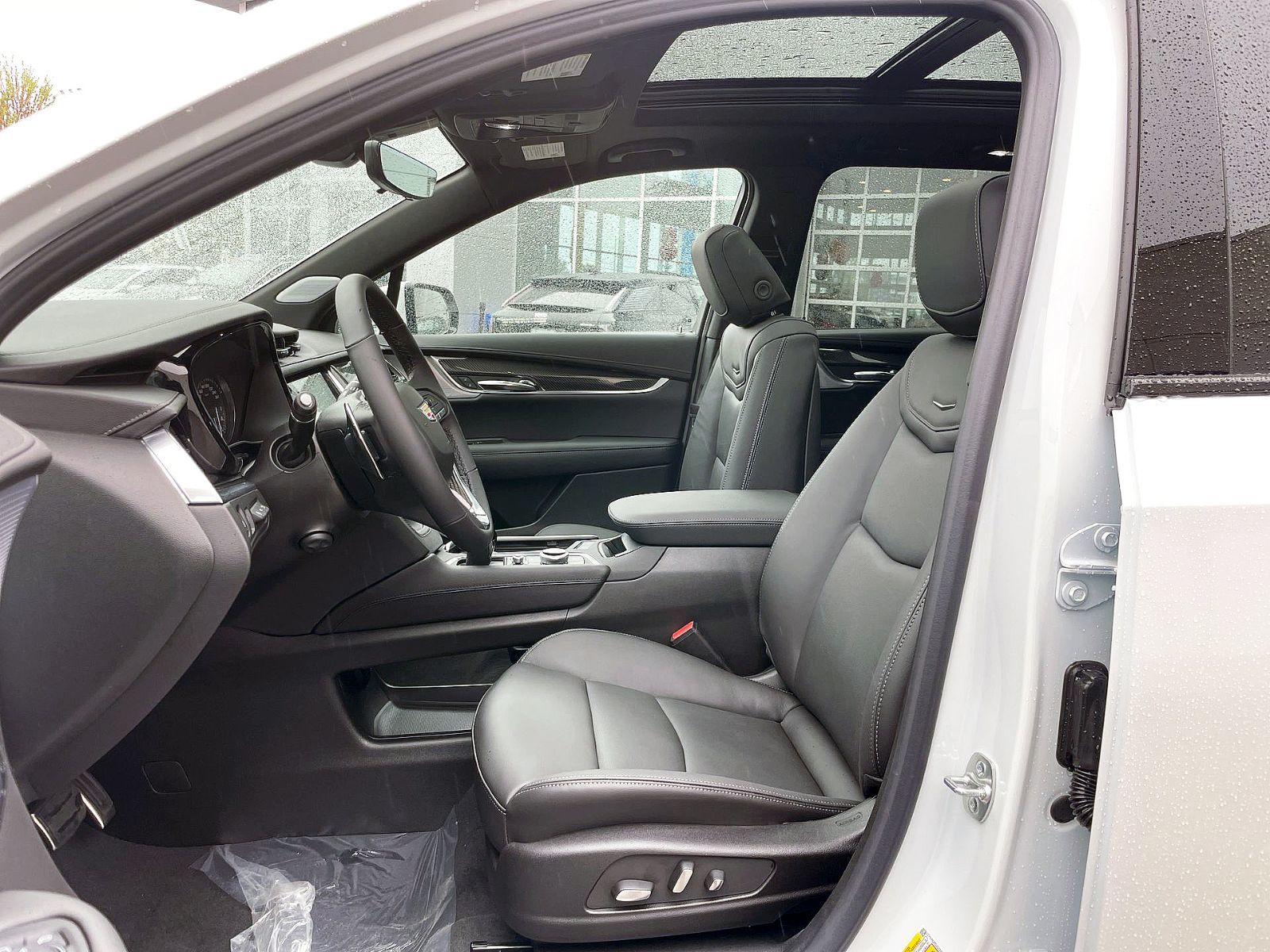 2025 Cadillac XT6 in Brampton, Ontario