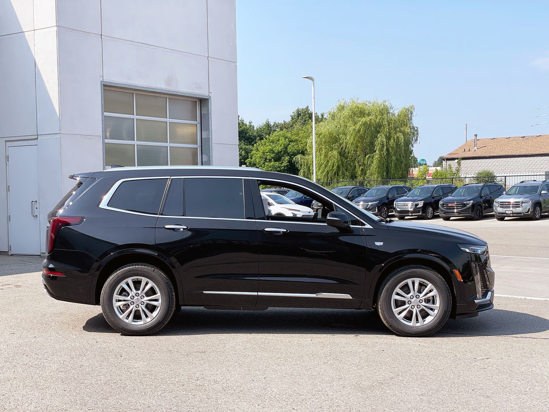 2025 Cadillac XT6 in Brampton, Ontario