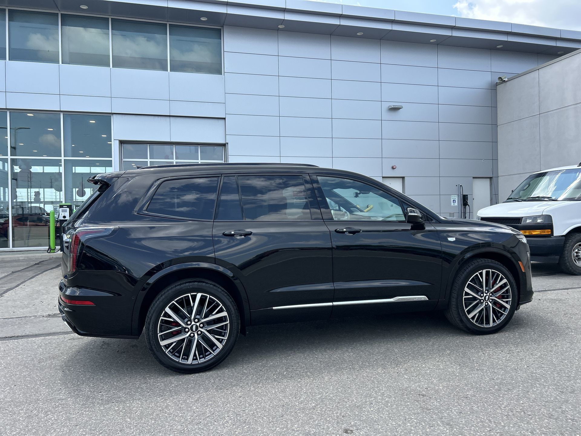 2025 Cadillac XT6 in Brampton, Ontario