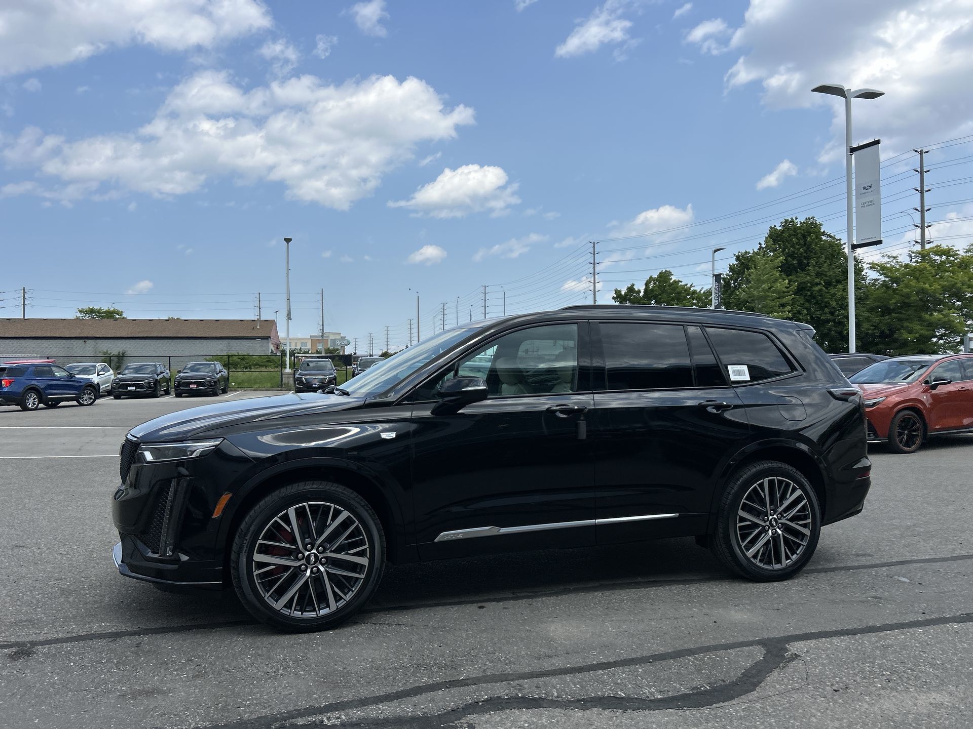 2025 Cadillac XT6 in Brampton, Ontario