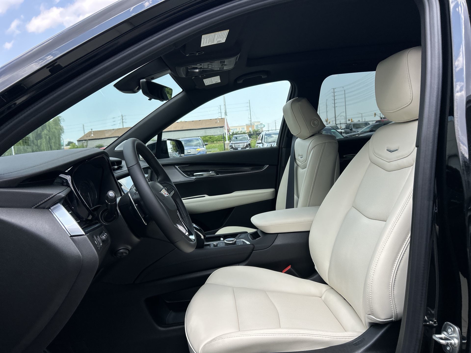 2025 Cadillac XT6 in Brampton, Ontario