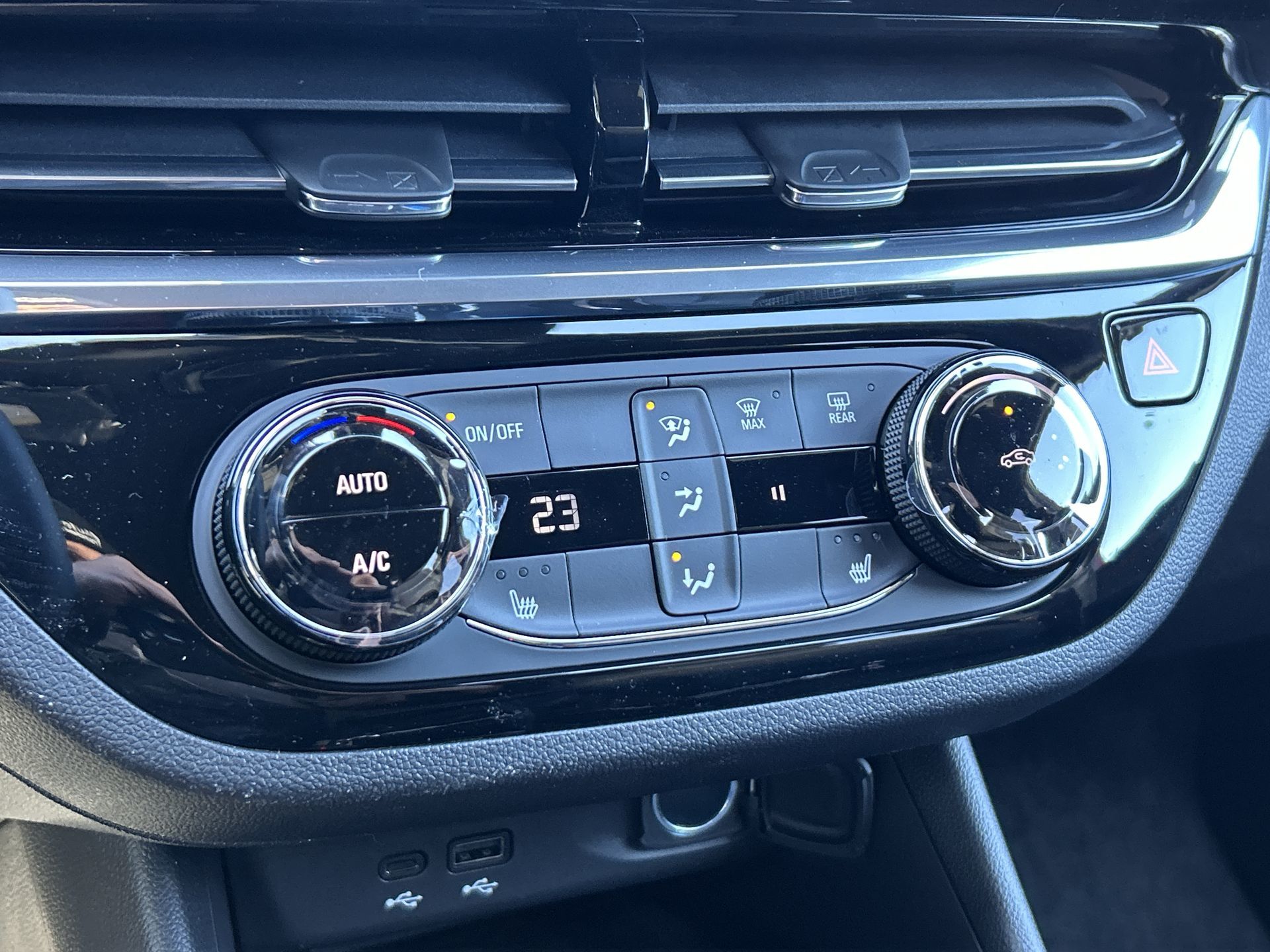 2025 Buick Envista in Brampton, Ontario