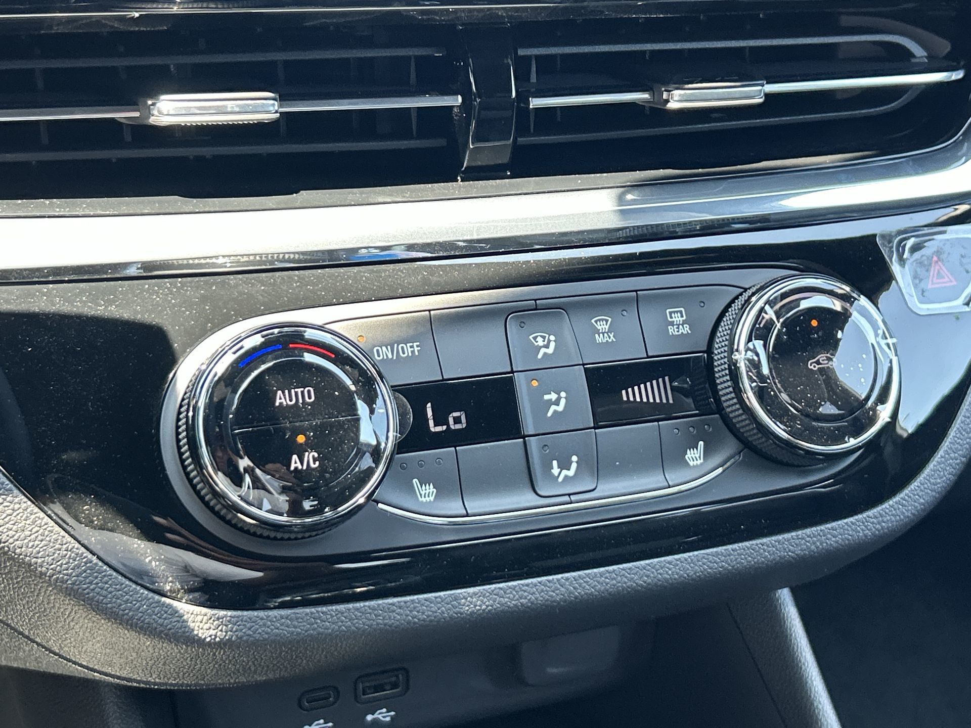 2025 Buick Envista in Brampton, Ontario