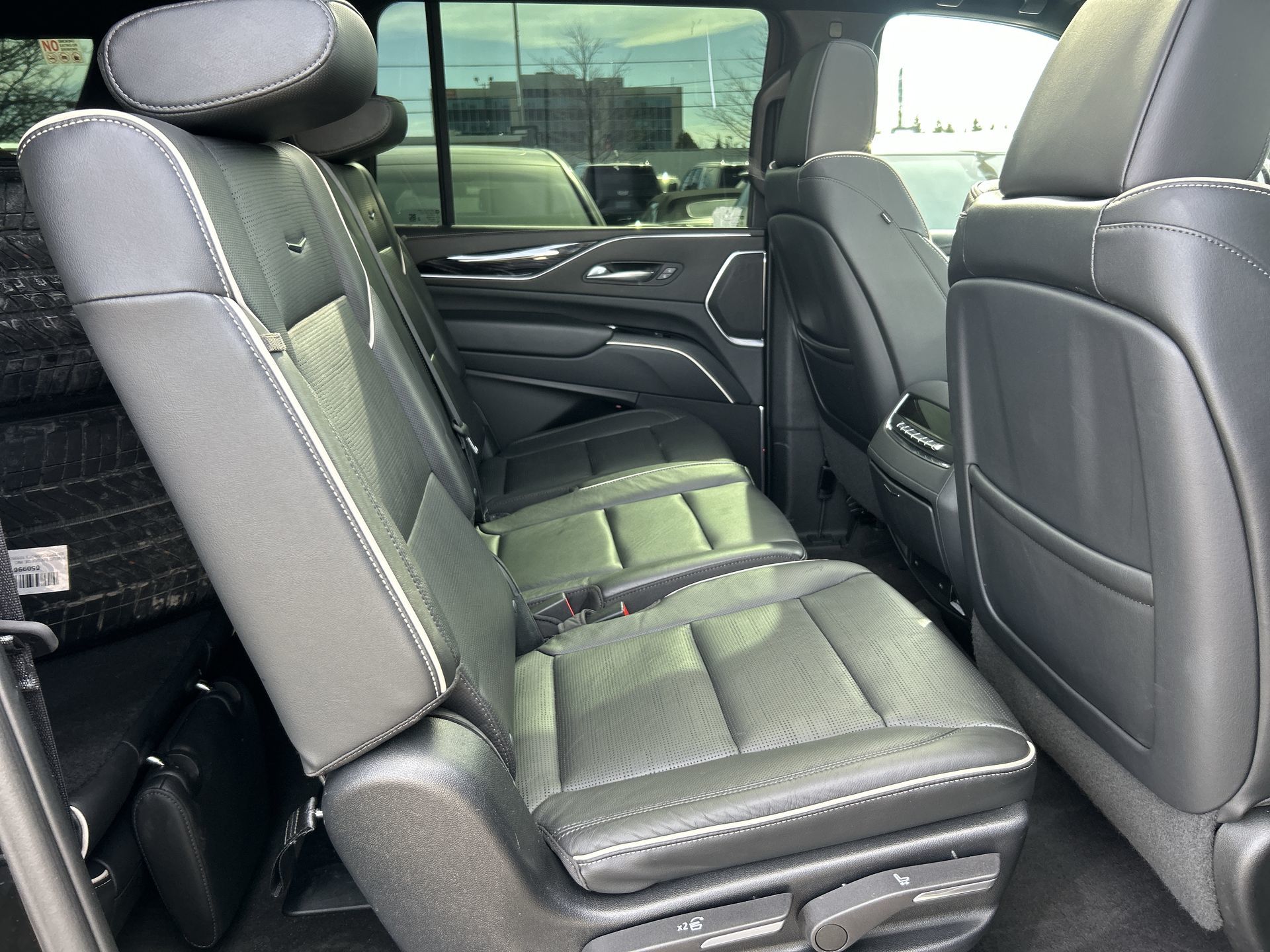 2023 Cadillac Escalade ESV