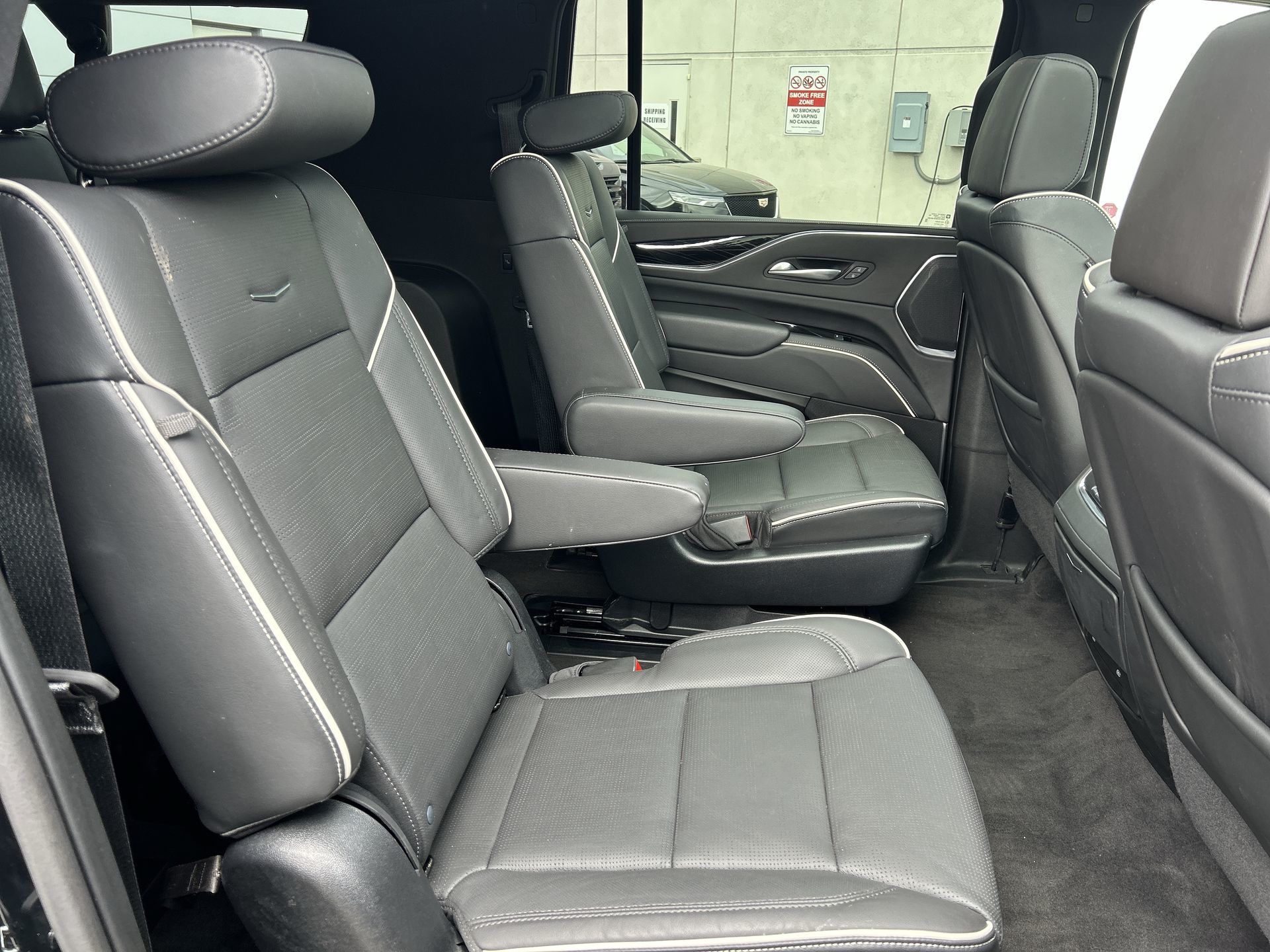 2023 Cadillac Escalade ESV