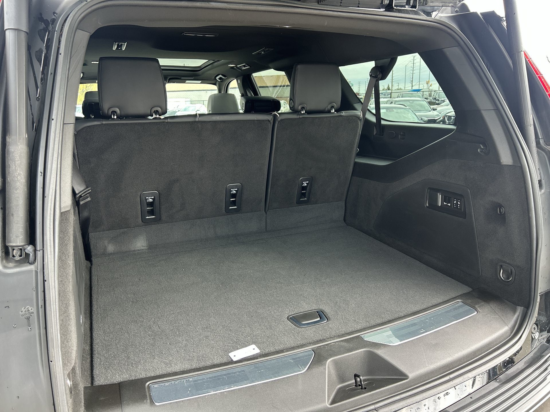 2023 Cadillac Escalade ESV