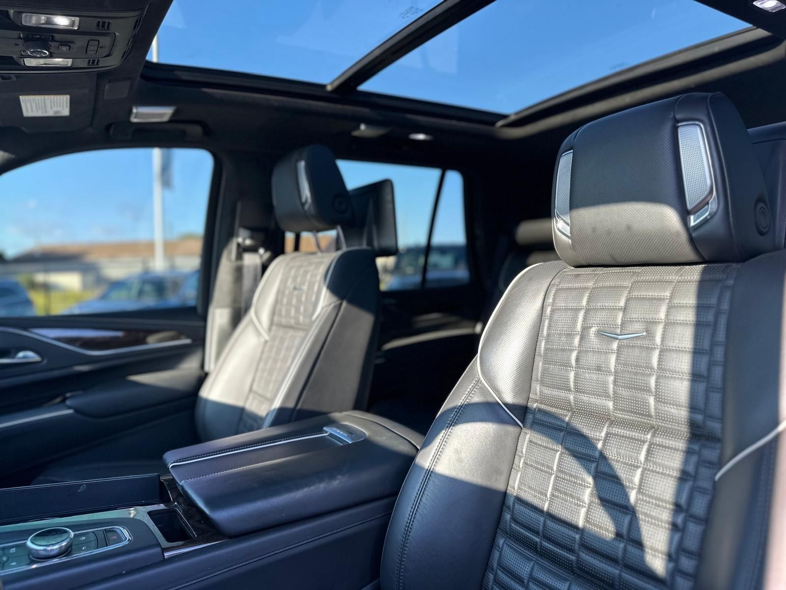 2023 Cadillac Escalade in Brampton, Ontario