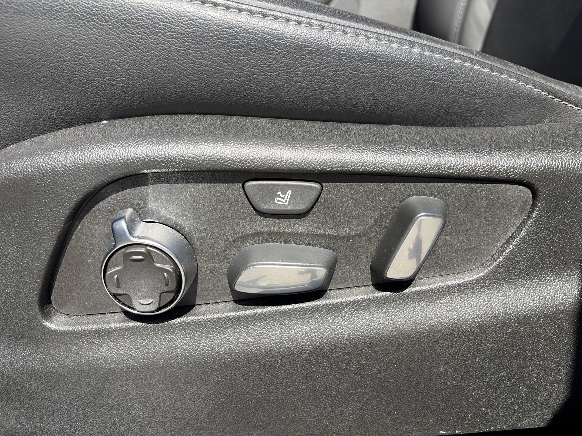 2024 Cadillac XT4