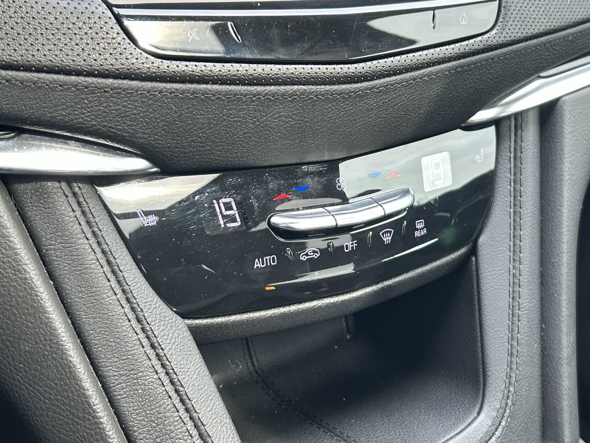 2023 Cadillac XT6 in Brampton, Ontario
