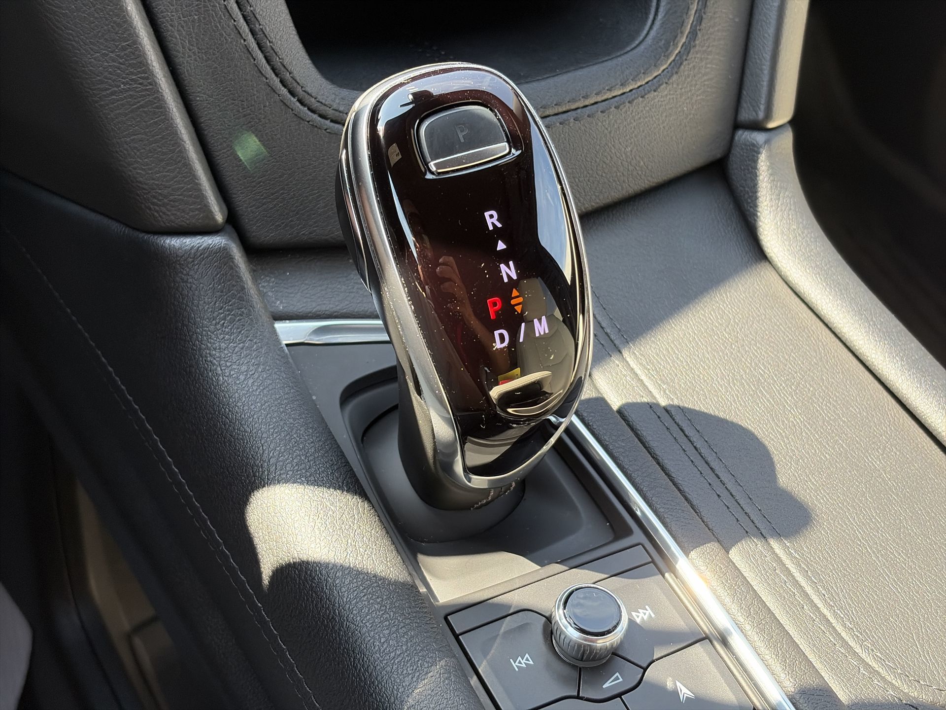 2025 Cadillac XT6