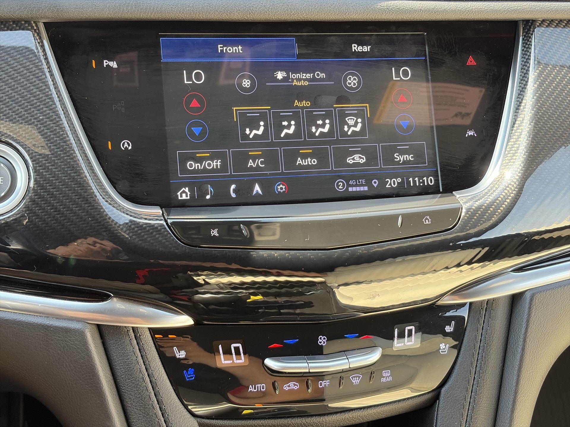 2025 Cadillac XT6