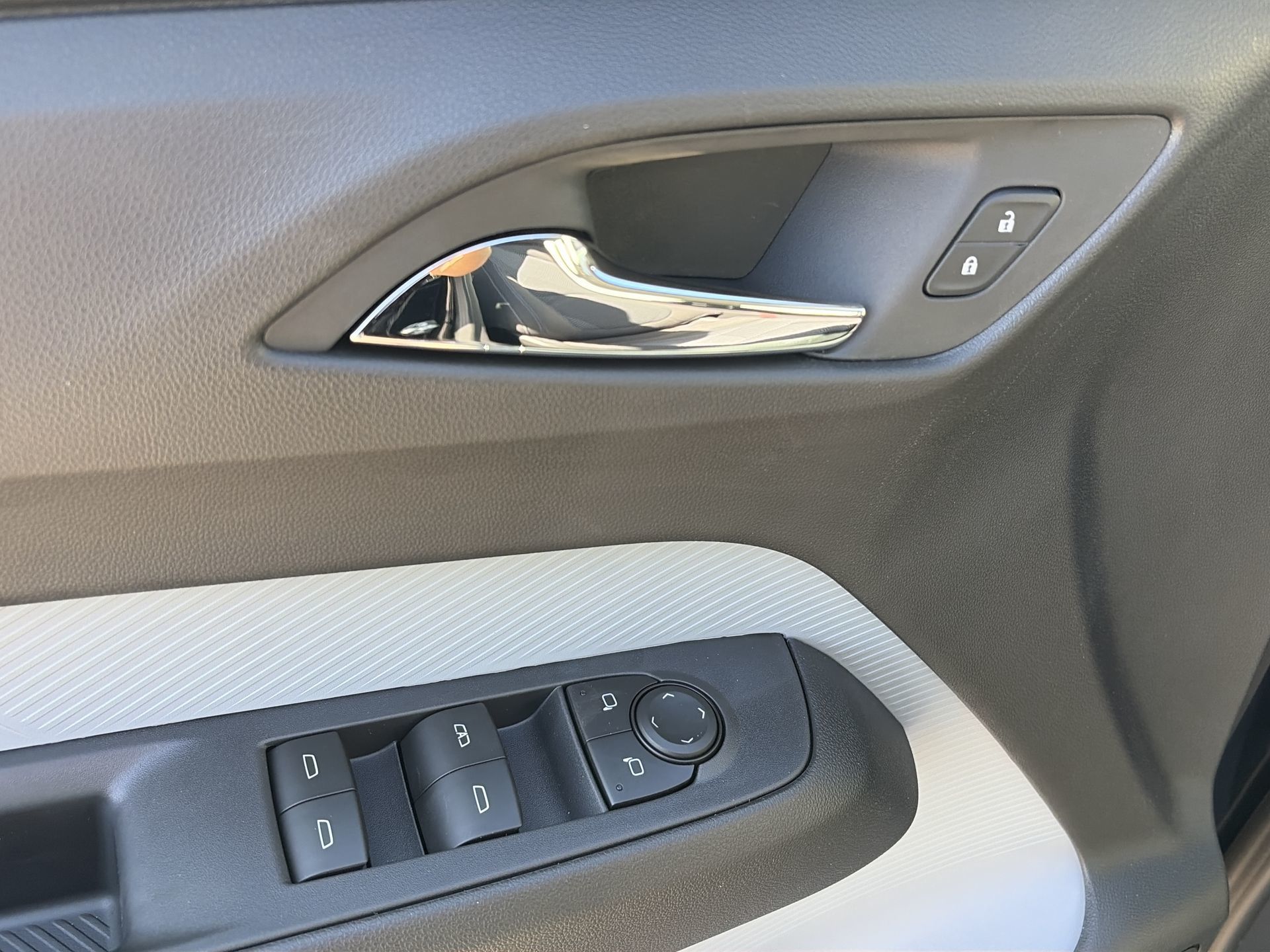 2027 Chevrolet Bolt