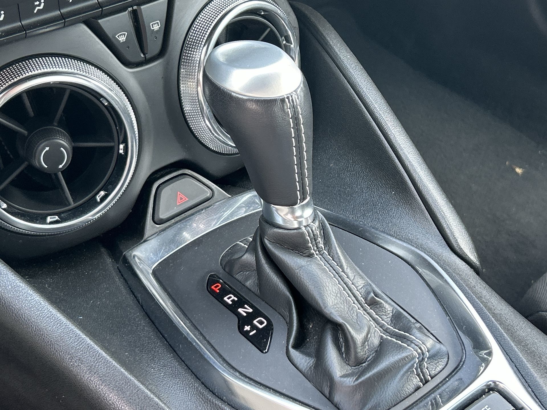 Chevrolet Camaro  2021 à Brampton, Ontario