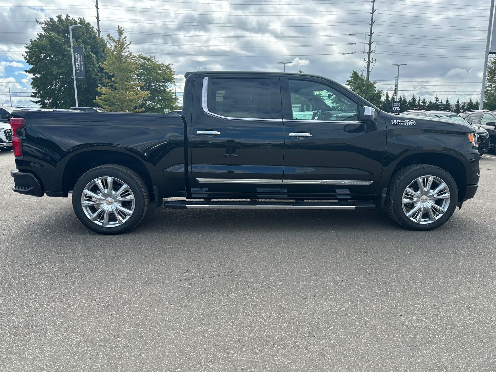 2026 Chevrolet SILVERADO 1500 HIGH COUNTRY 4WD in Brampton, Ontario