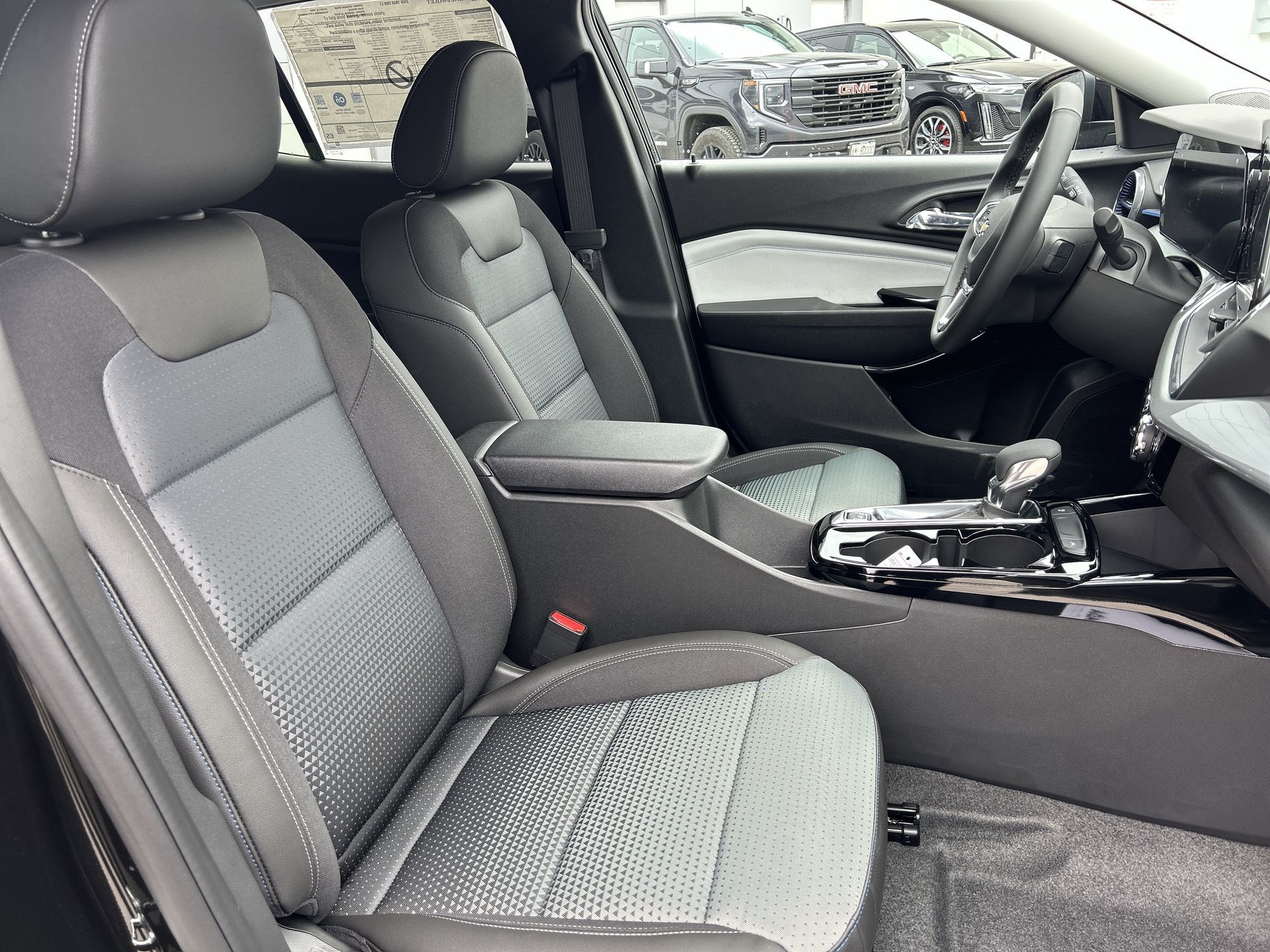 2026 Chevrolet TRAX FWD LT