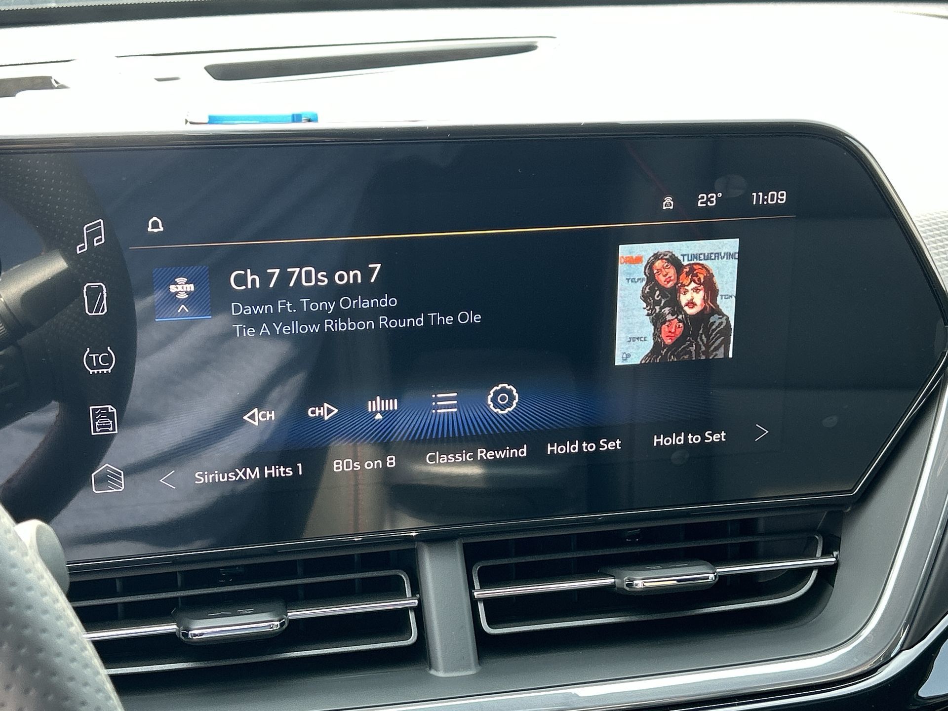 2025 Chevrolet Trax in Brampton, Ontario