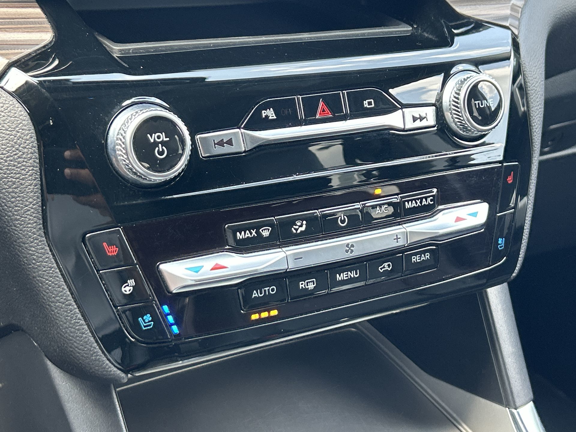 2022 Ford Explorer in Brampton, Ontario