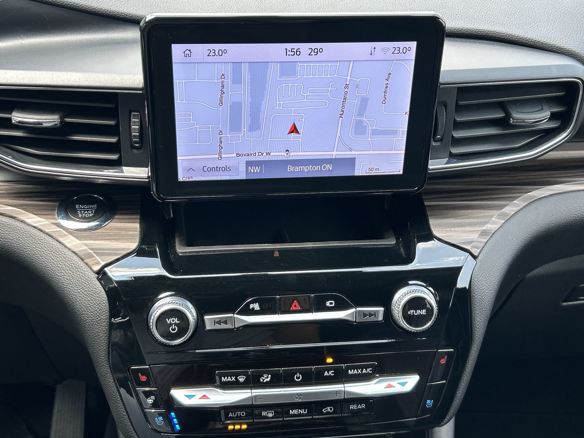 2022 Ford Explorer in Brampton, Ontario