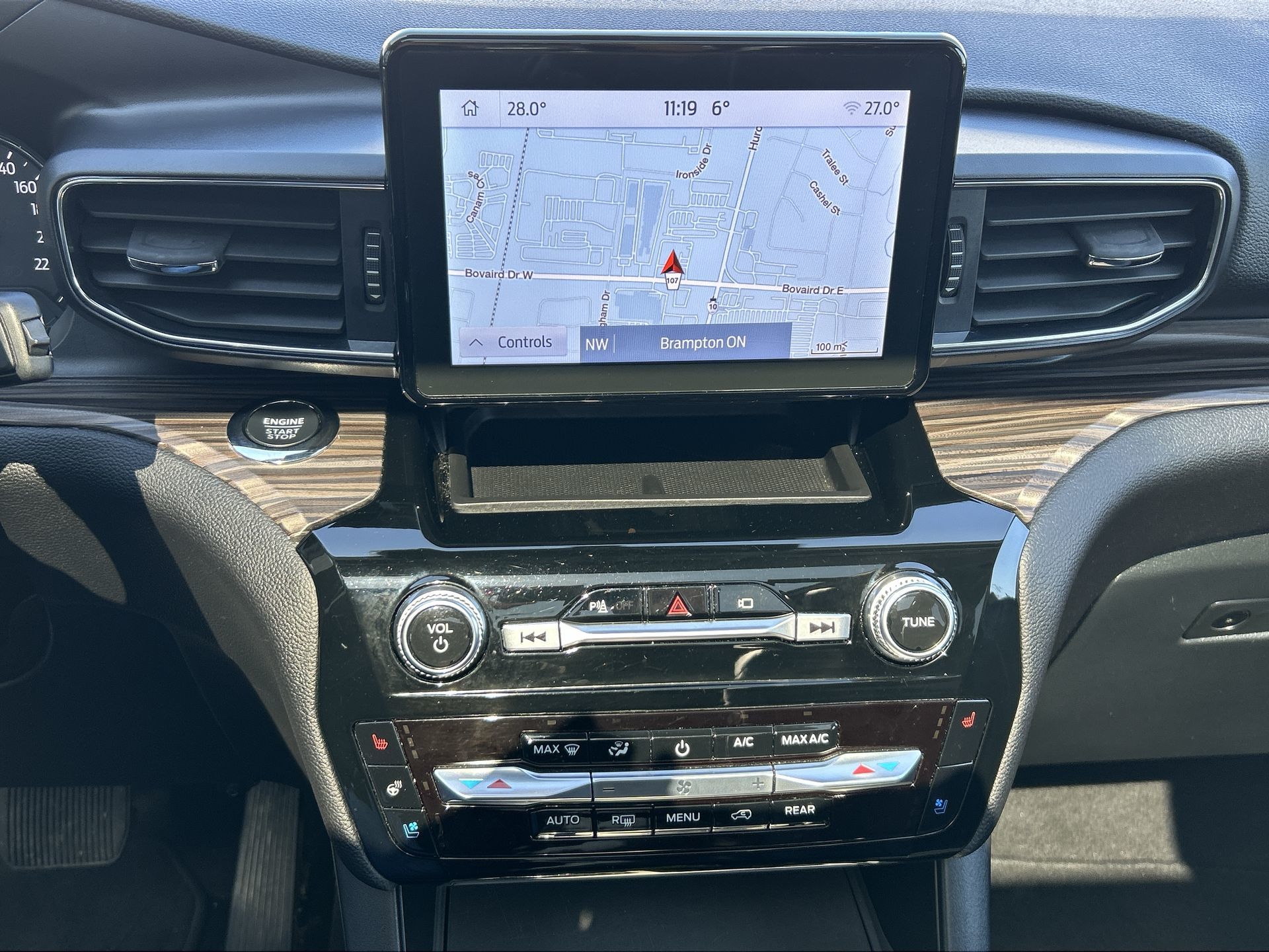2023 Ford Explorer in Brampton, Ontario