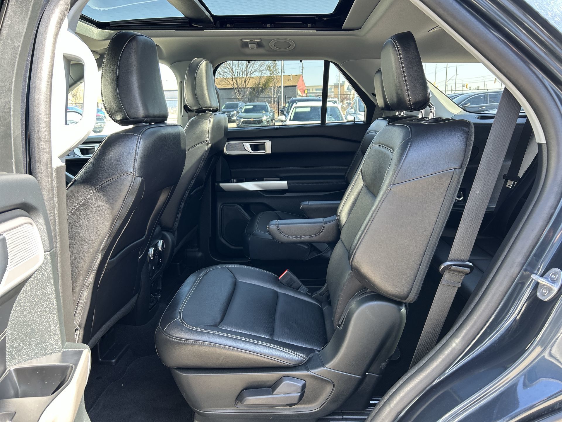 2023 Ford Explorer in Brampton, Ontario