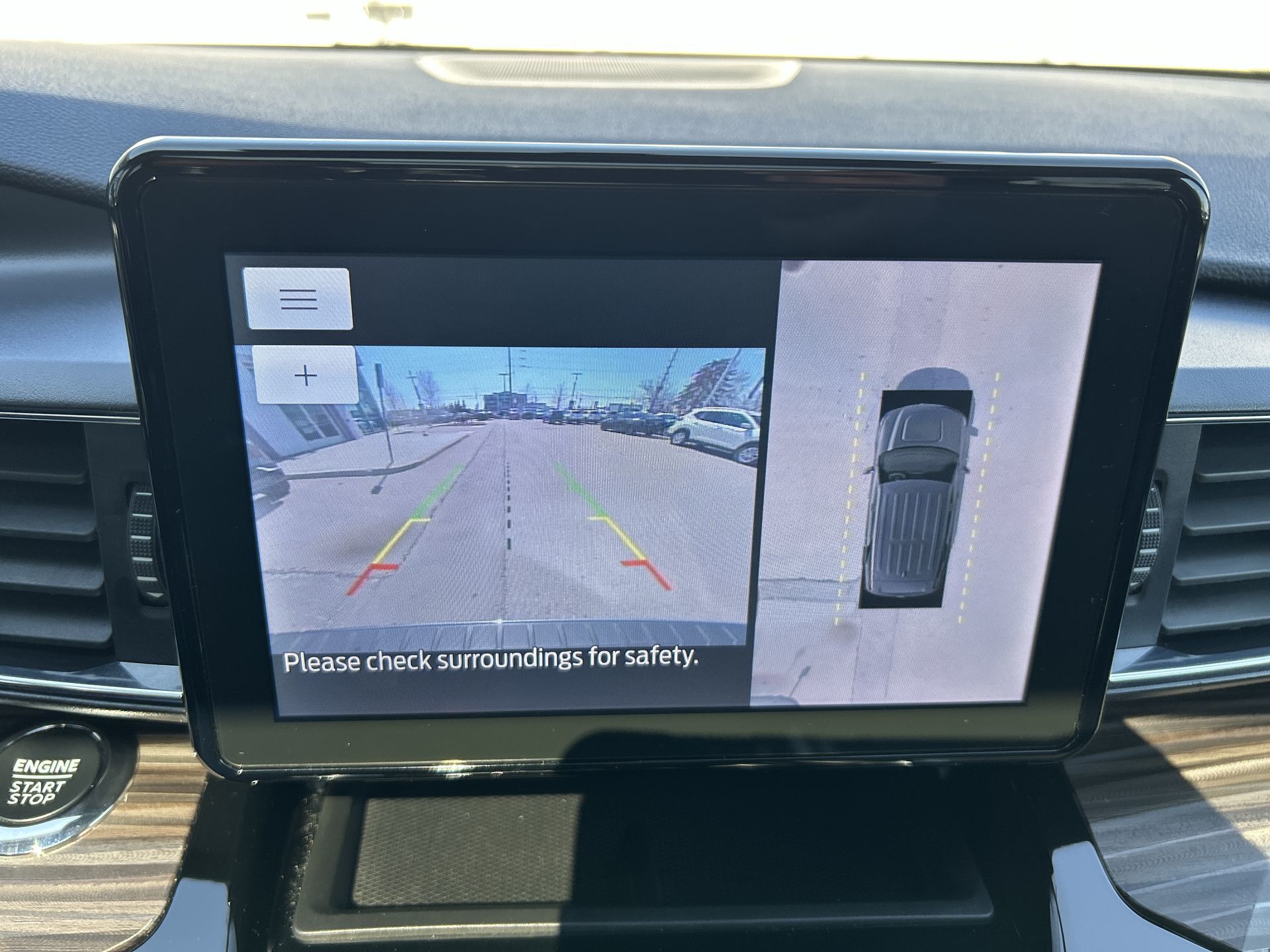 2023 Ford Explorer in Brampton, Ontario