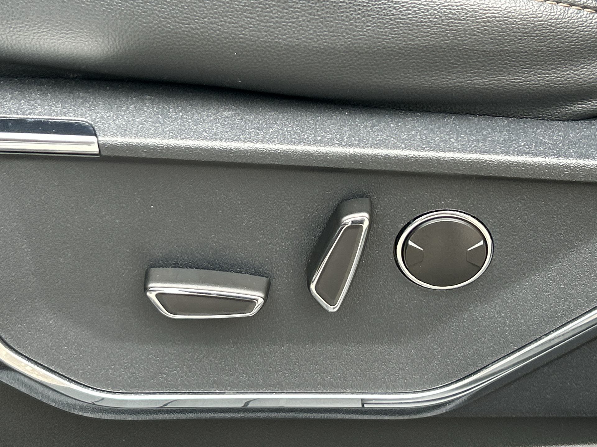 2023 Ford F150 Lightning in Brampton, Ontario