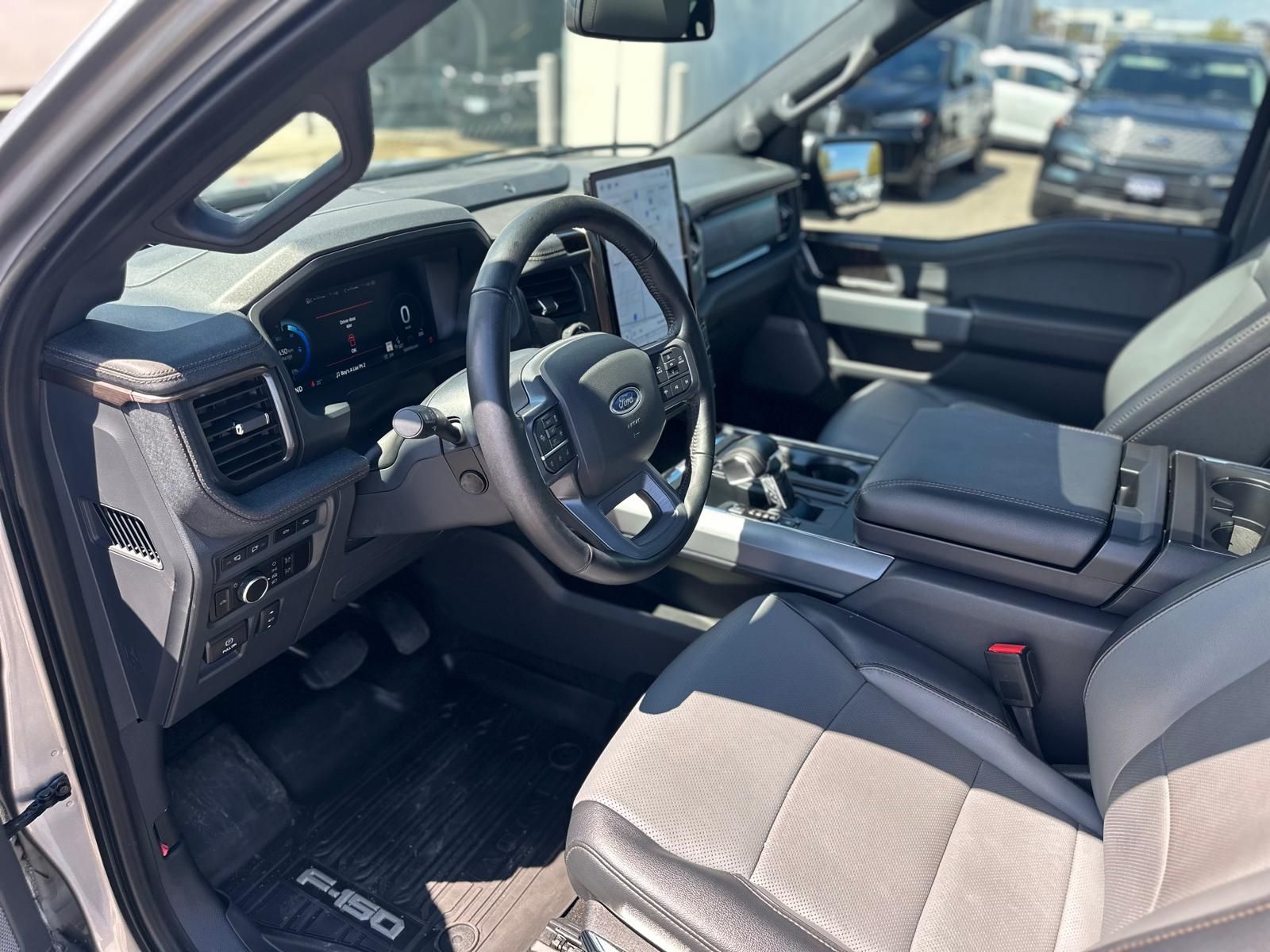 2023 Ford F150 Lightning in Brampton, Ontario