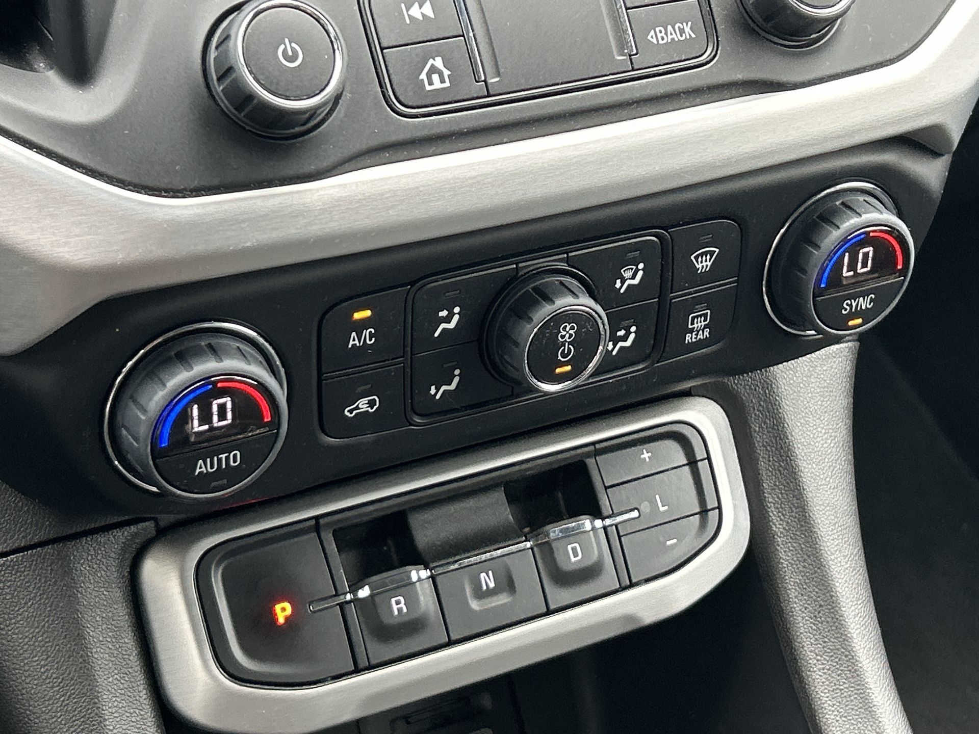 GMC Acadia  2023 à Brampton, Ontario