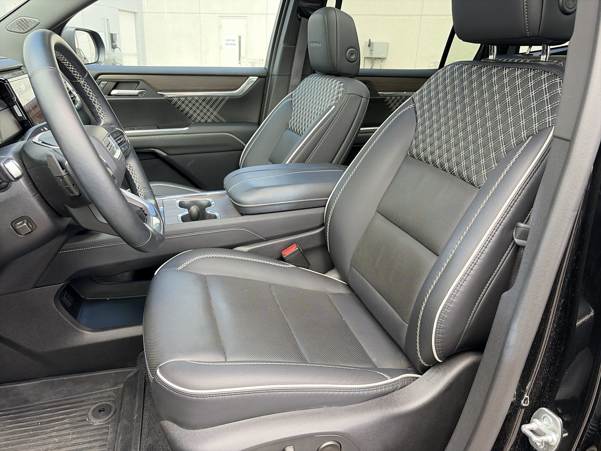 2025 GMC Acadia