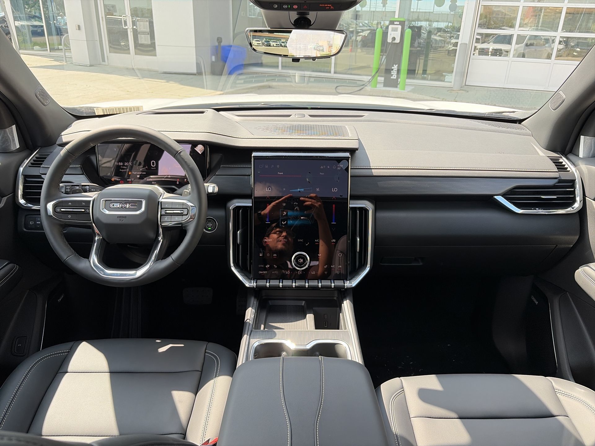 2027 GMC Acadia