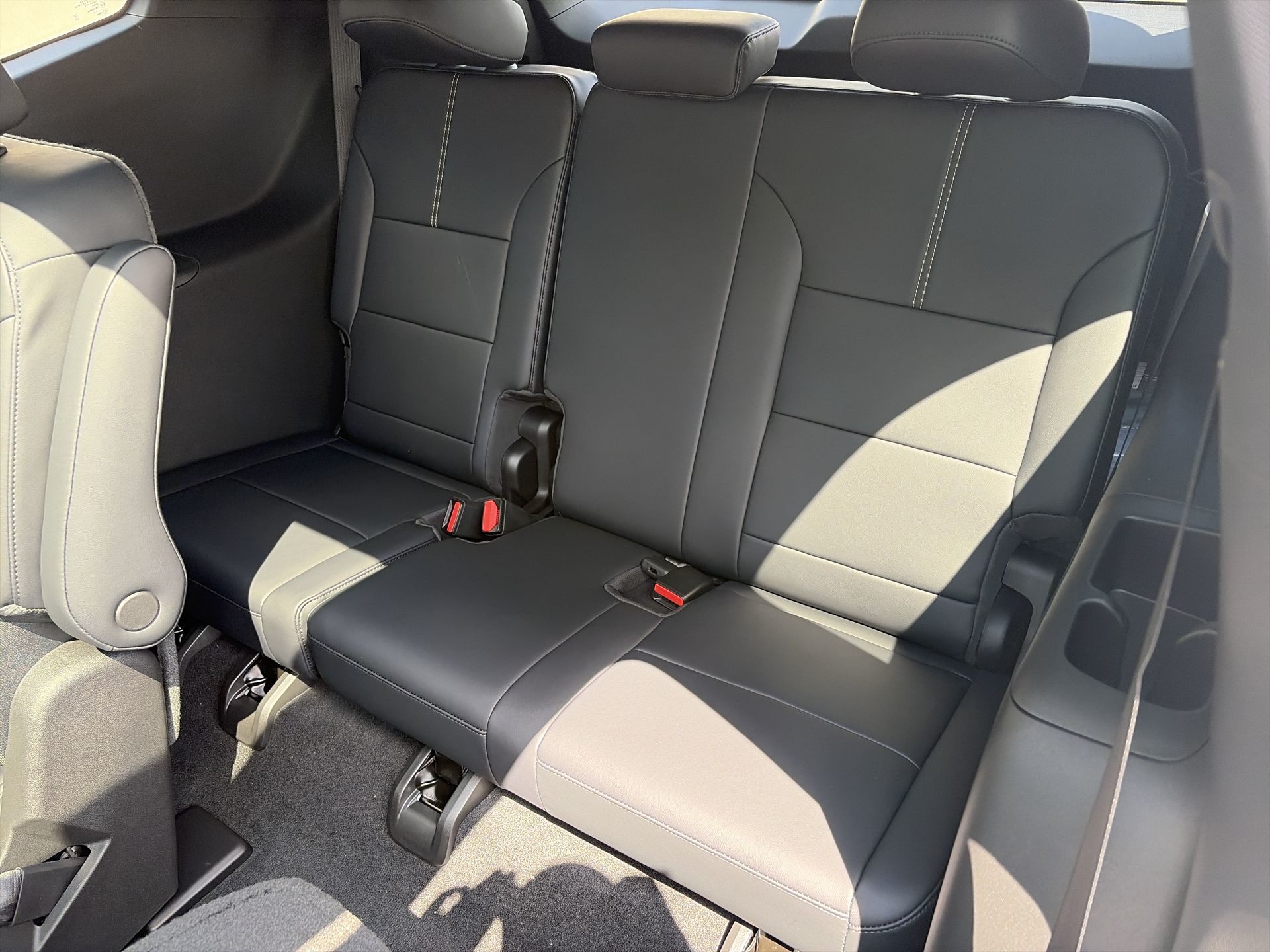 2027 GMC Acadia