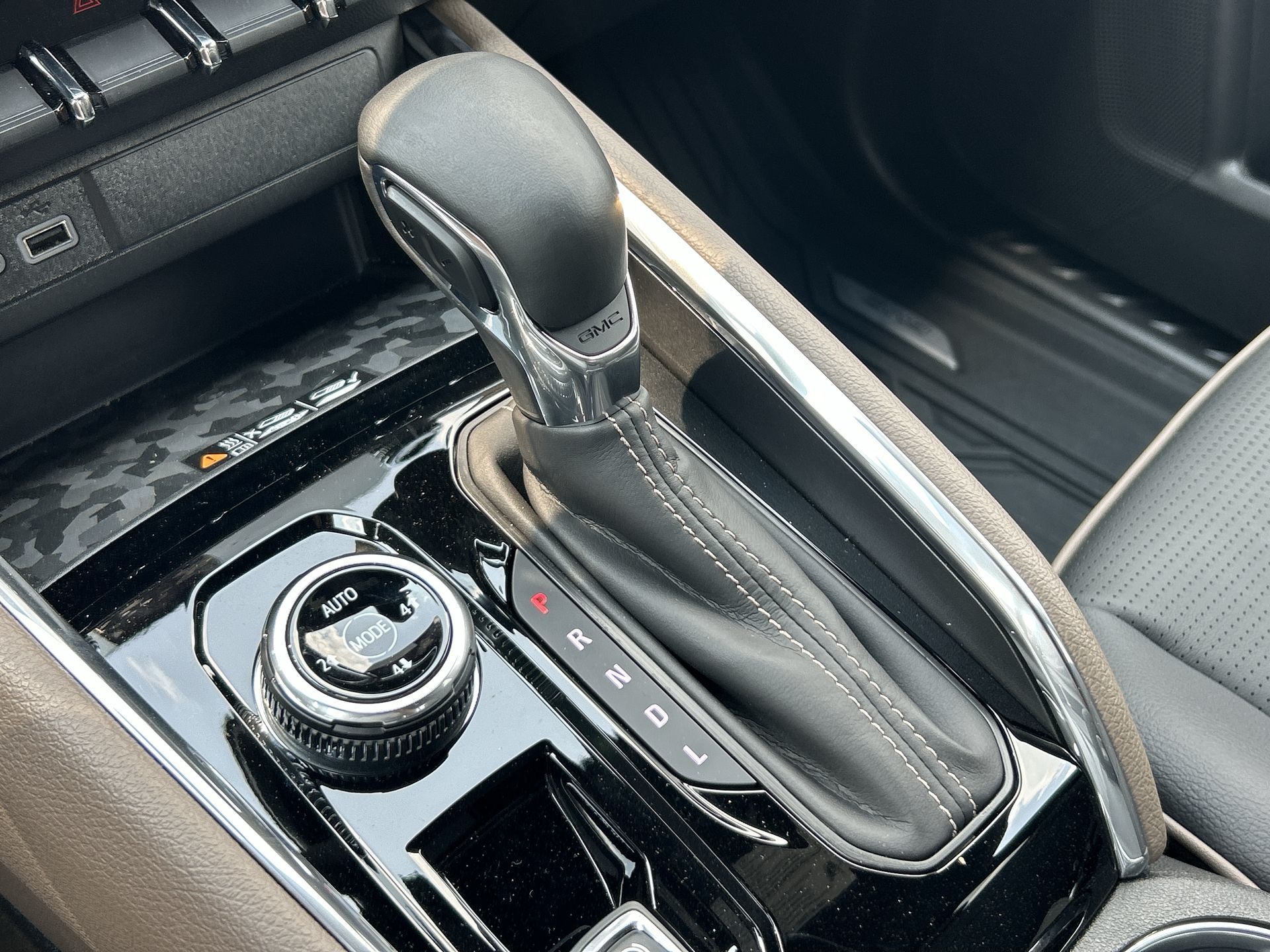 2024 GMC Canyon in Brampton, Ontario